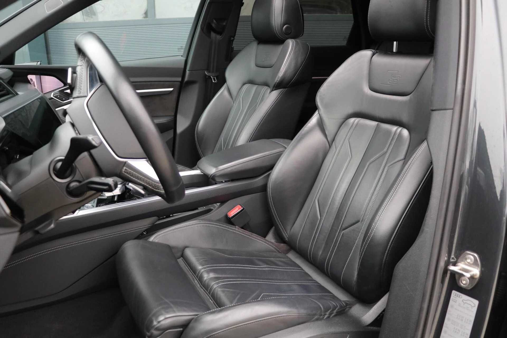 Hoofdafbeelding Audi e-tron