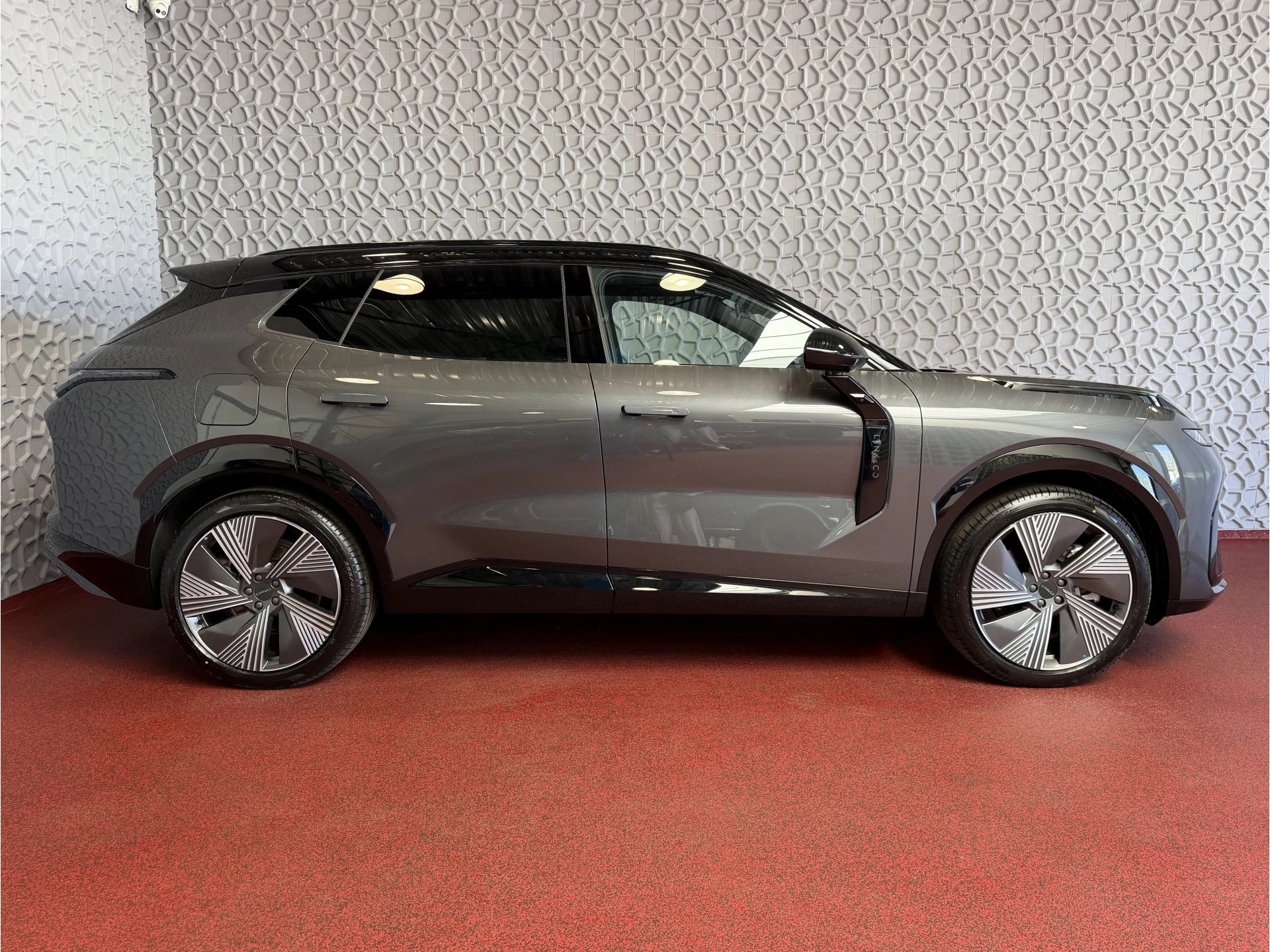 Hoofdafbeelding Lynk & Co 08