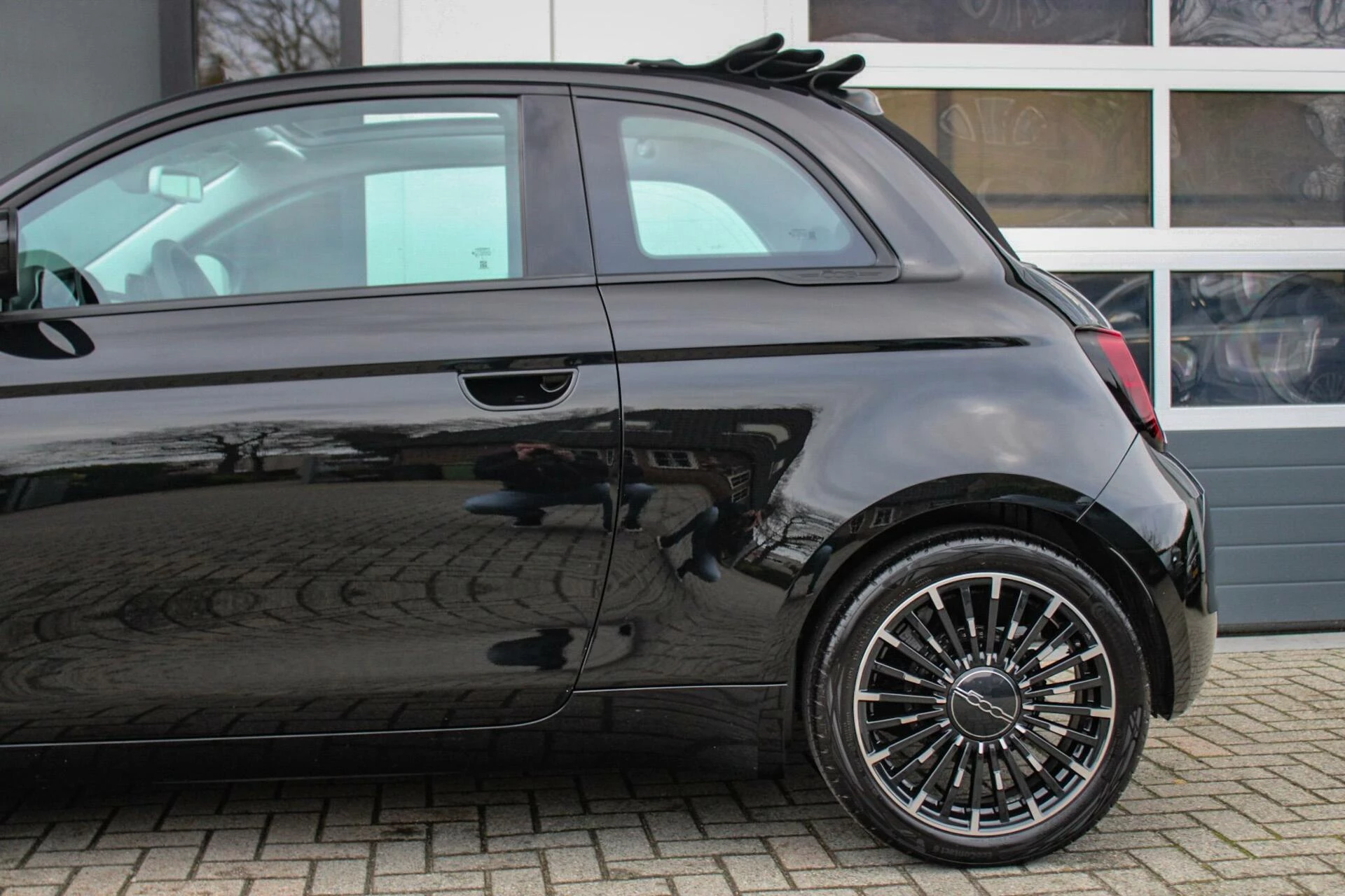 Hoofdafbeelding Fiat 500C