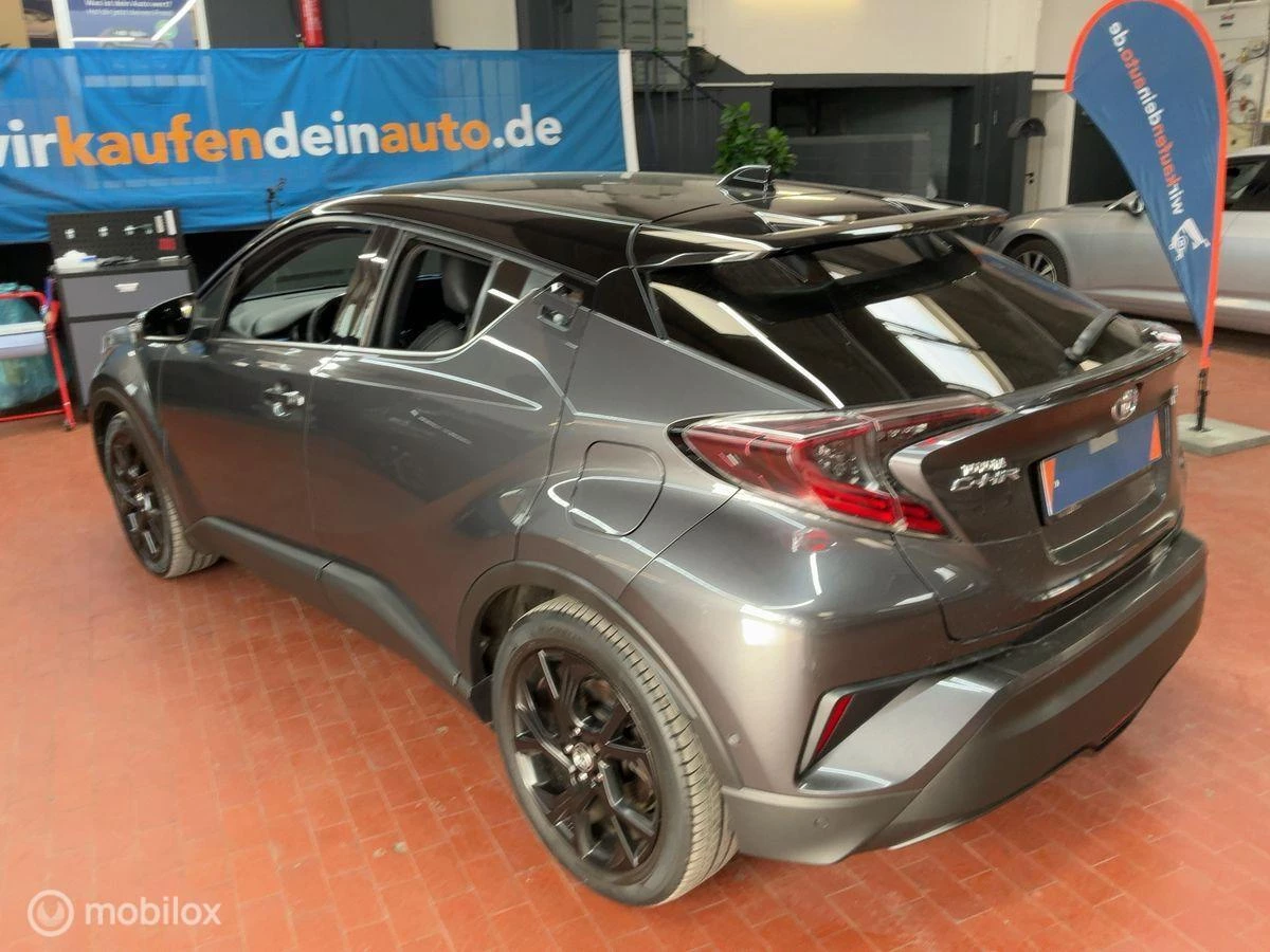 Hoofdafbeelding Toyota C-HR