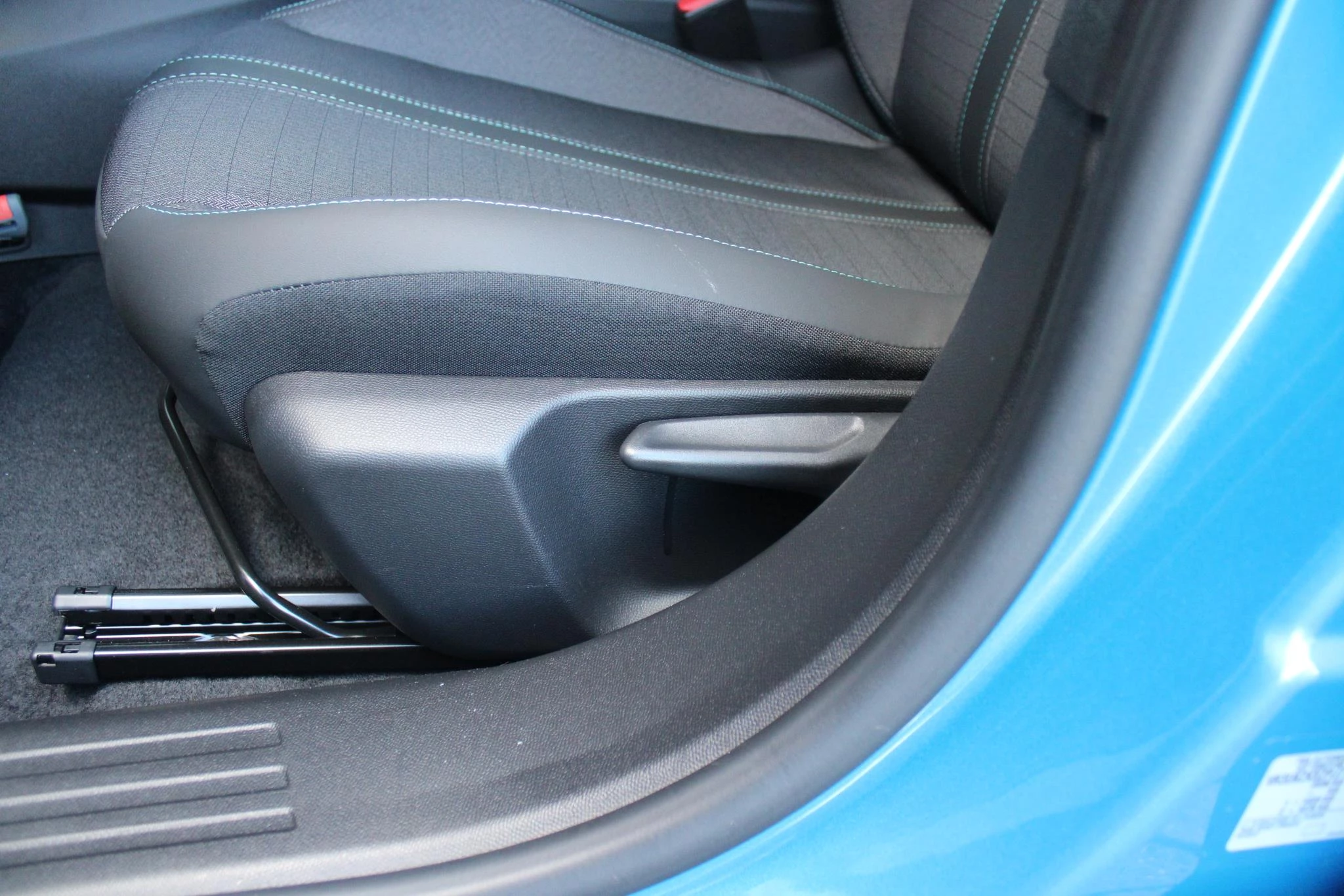 Hoofdafbeelding Peugeot e-2008