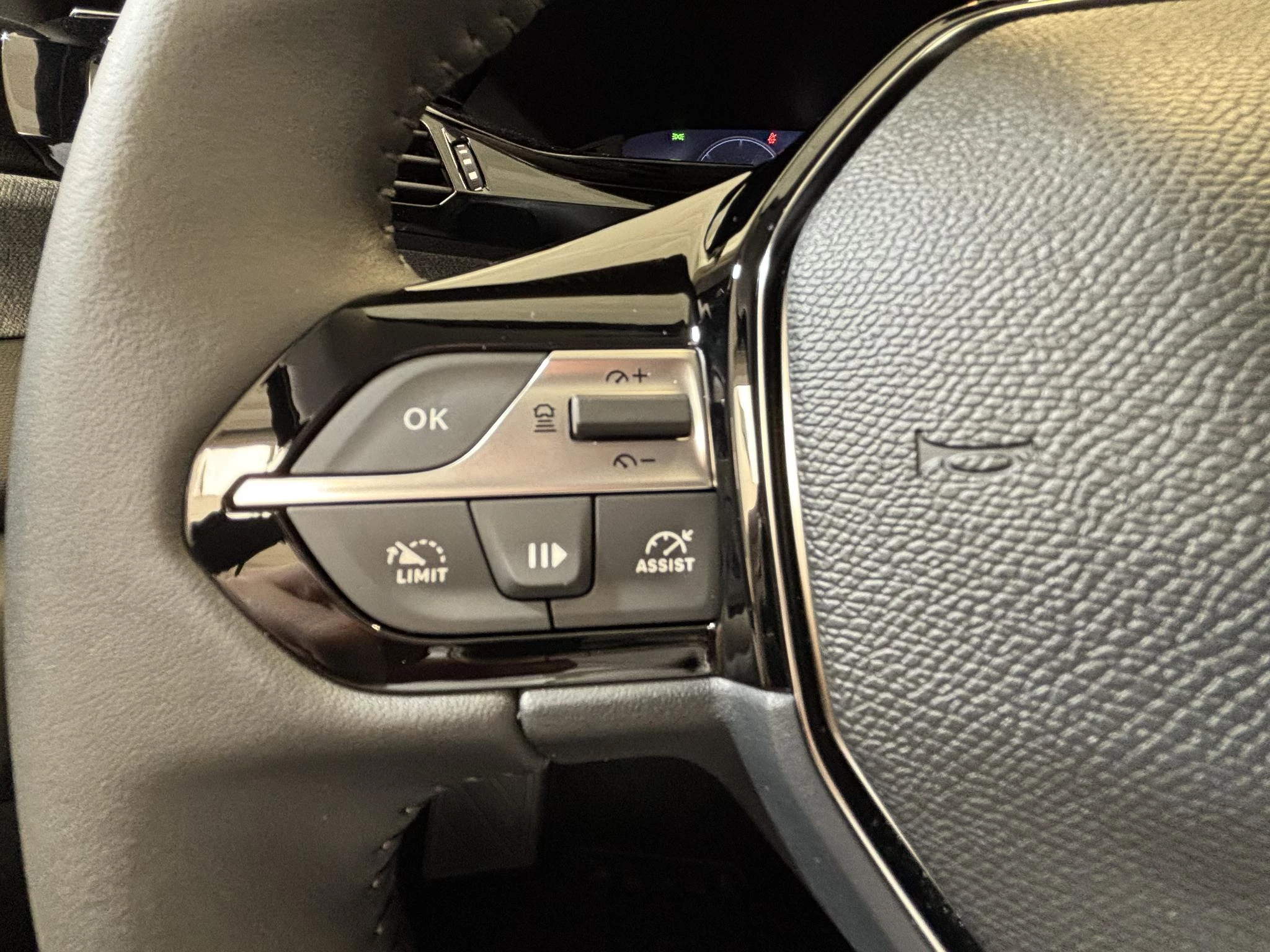 Hoofdafbeelding Peugeot 408