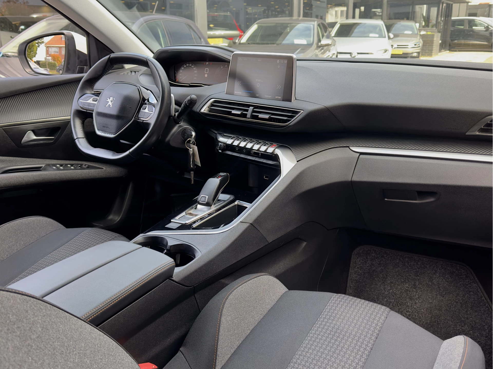 Hoofdafbeelding Peugeot 5008