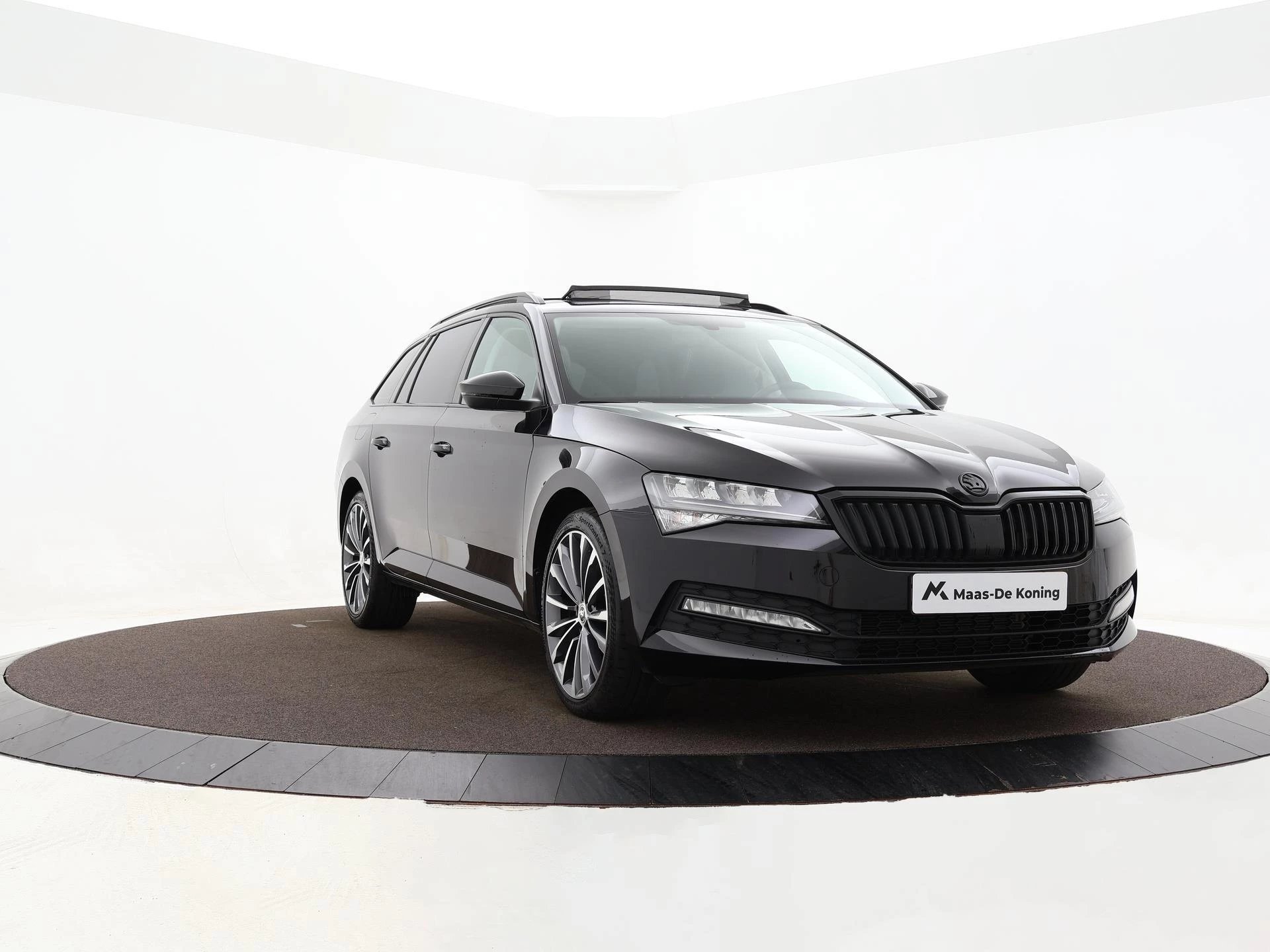 Hoofdafbeelding Škoda Superb