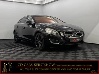 Volvo S60 2.0T Intro Edition Leder, Parkeersensoren, Keyless start, Memory stoelen, Clima, Cruise control, Stoelverwarming