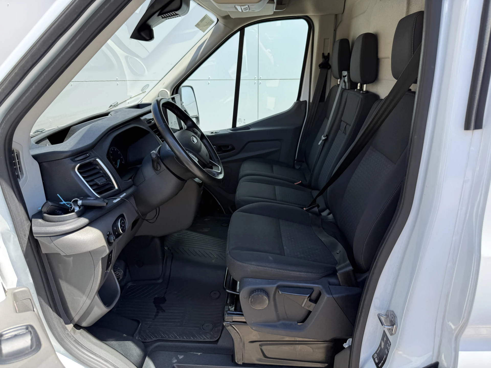Hoofdafbeelding Ford E-Transit
