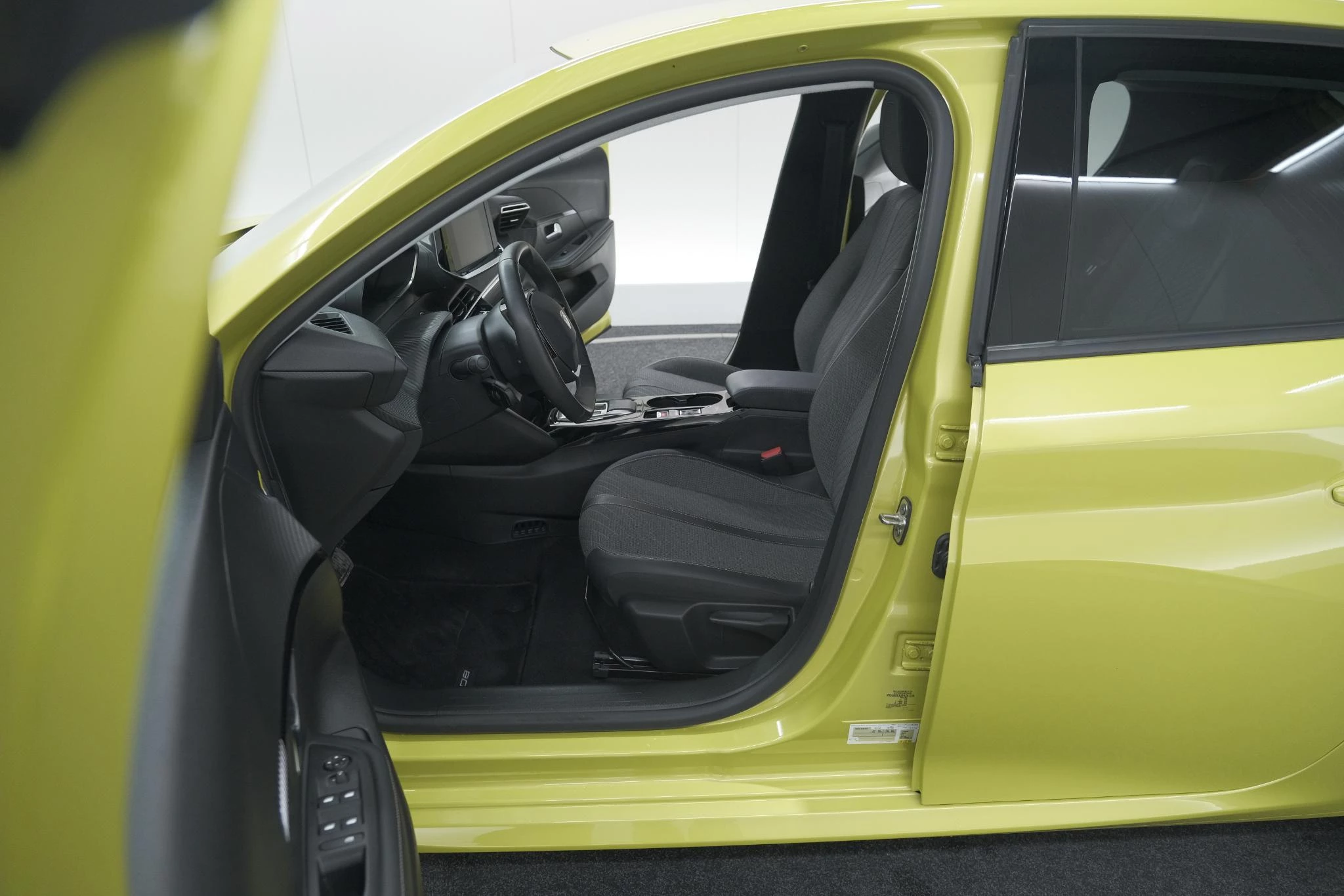 Hoofdafbeelding Peugeot e-208