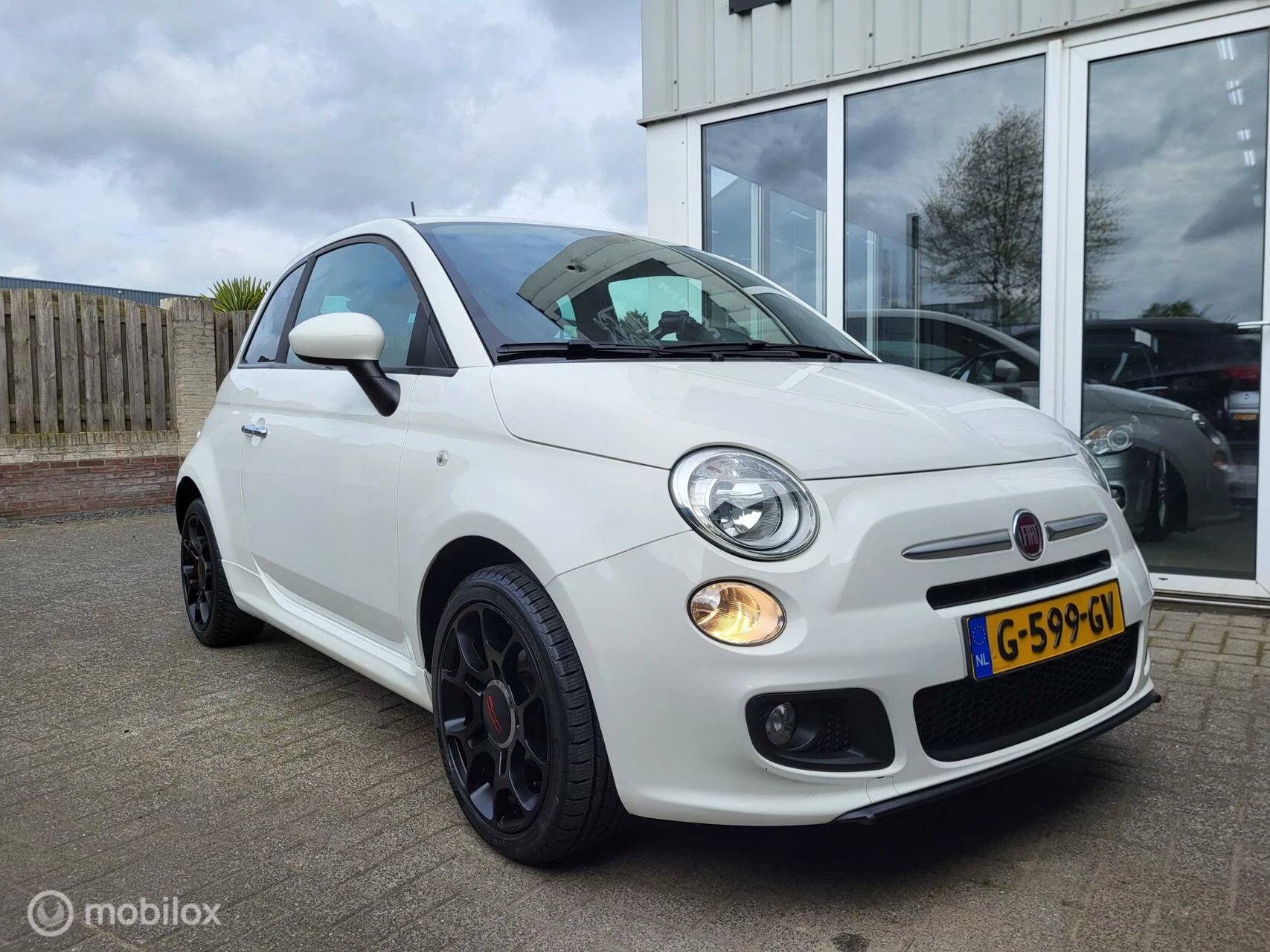 Hoofdafbeelding Fiat 500