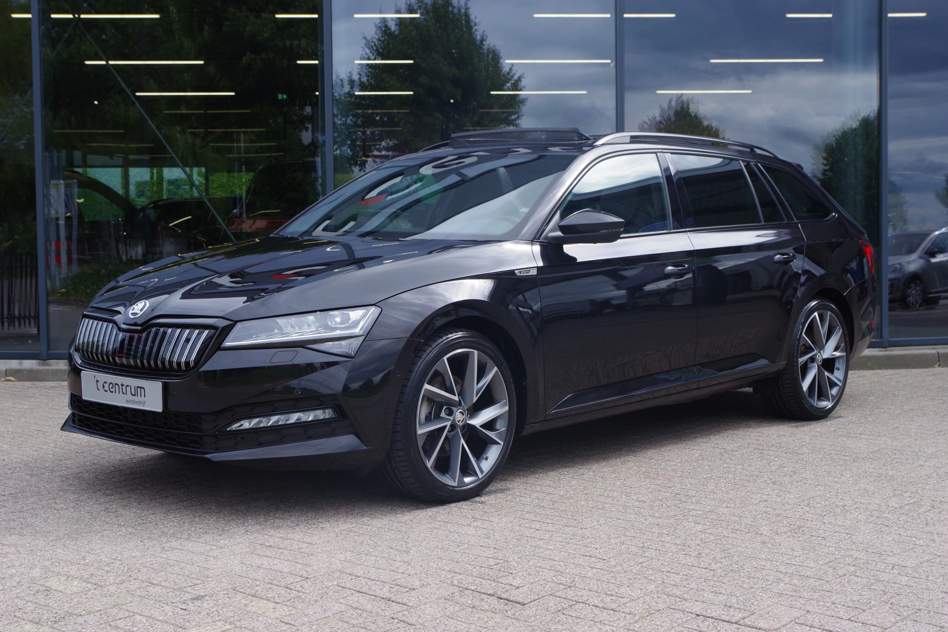 Hoofdafbeelding Škoda Superb
