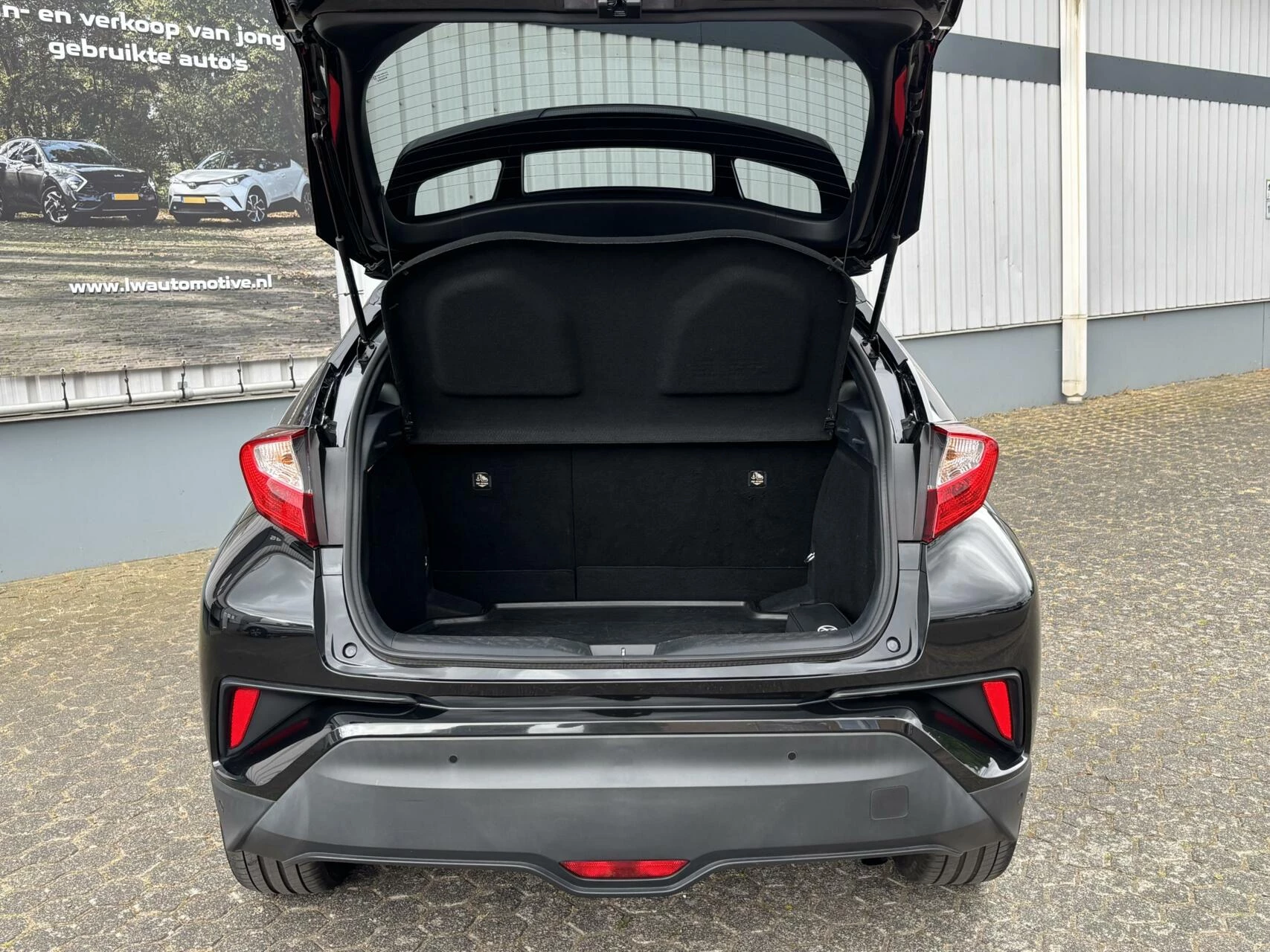 Hoofdafbeelding Toyota C-HR