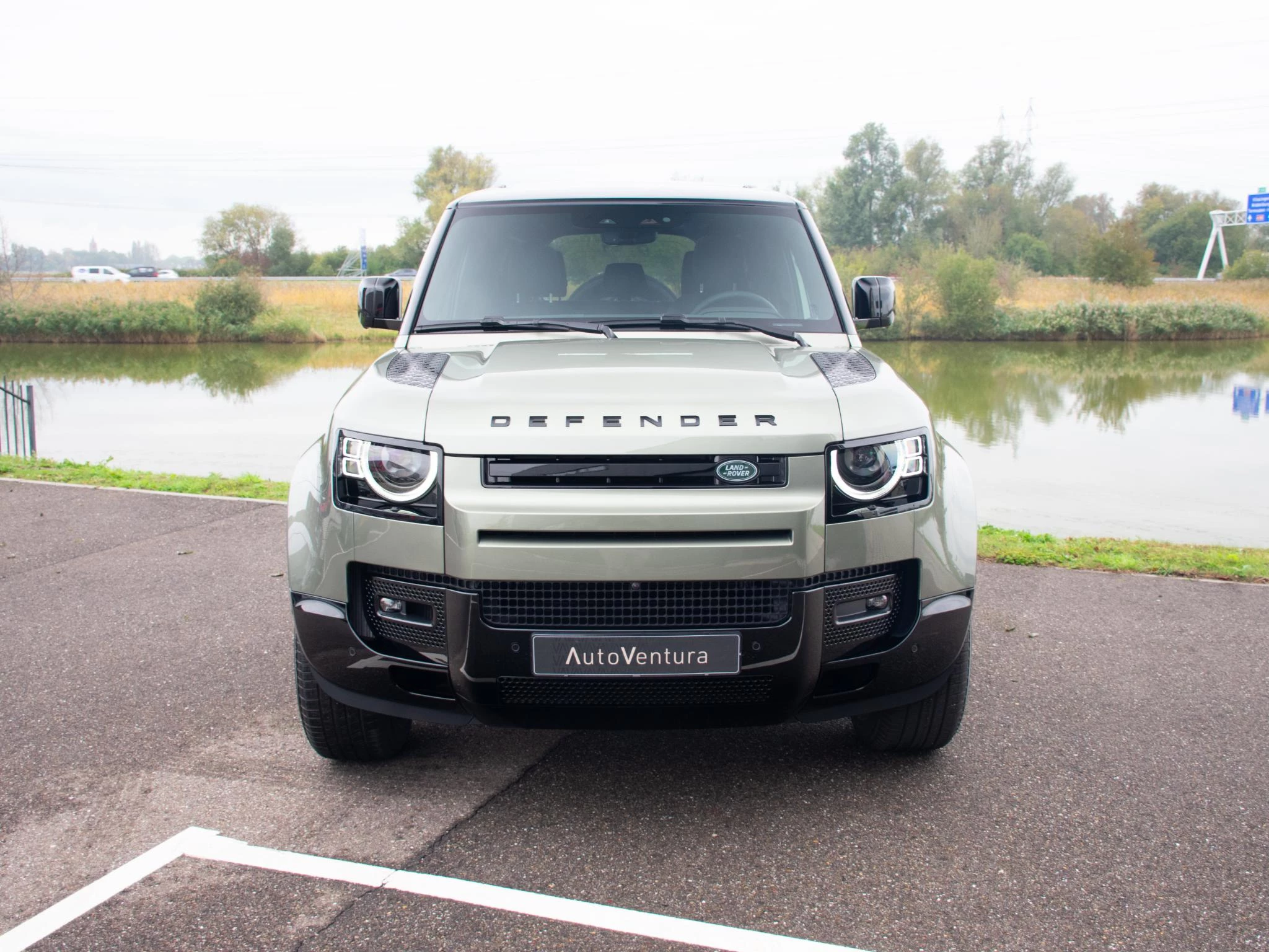Hoofdafbeelding Land Rover Defender