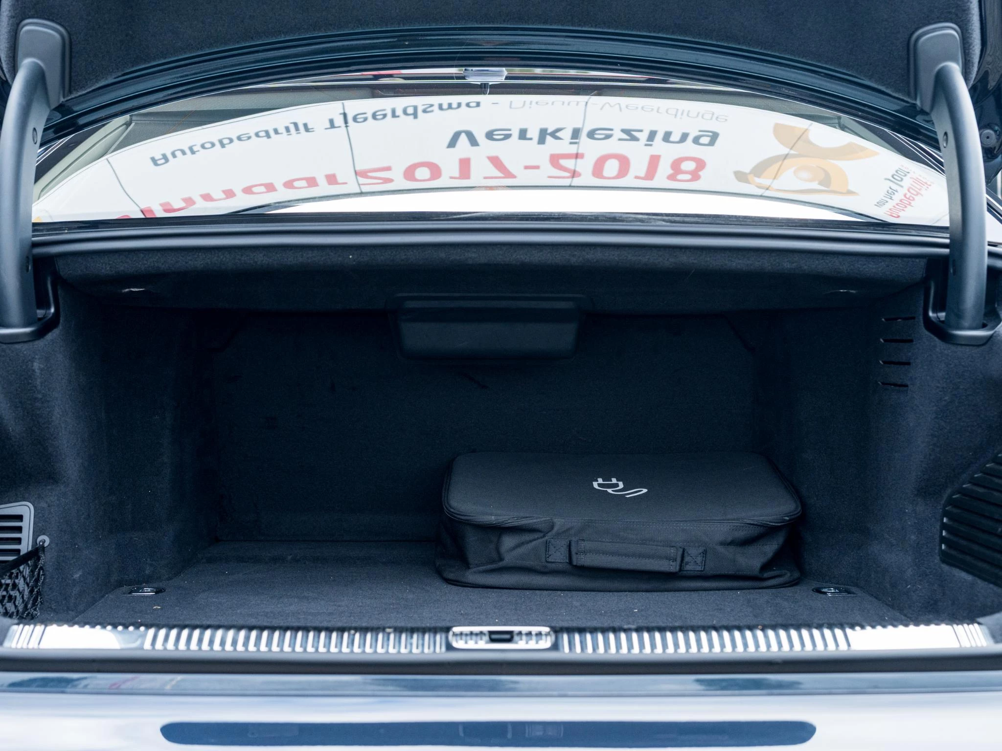 Hoofdafbeelding Audi A8