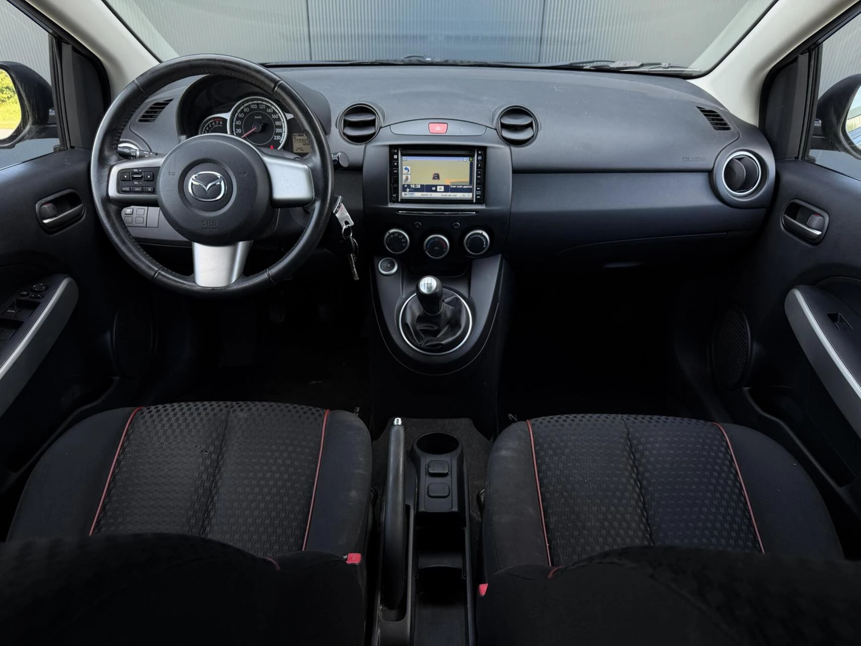 Hoofdafbeelding Mazda 2