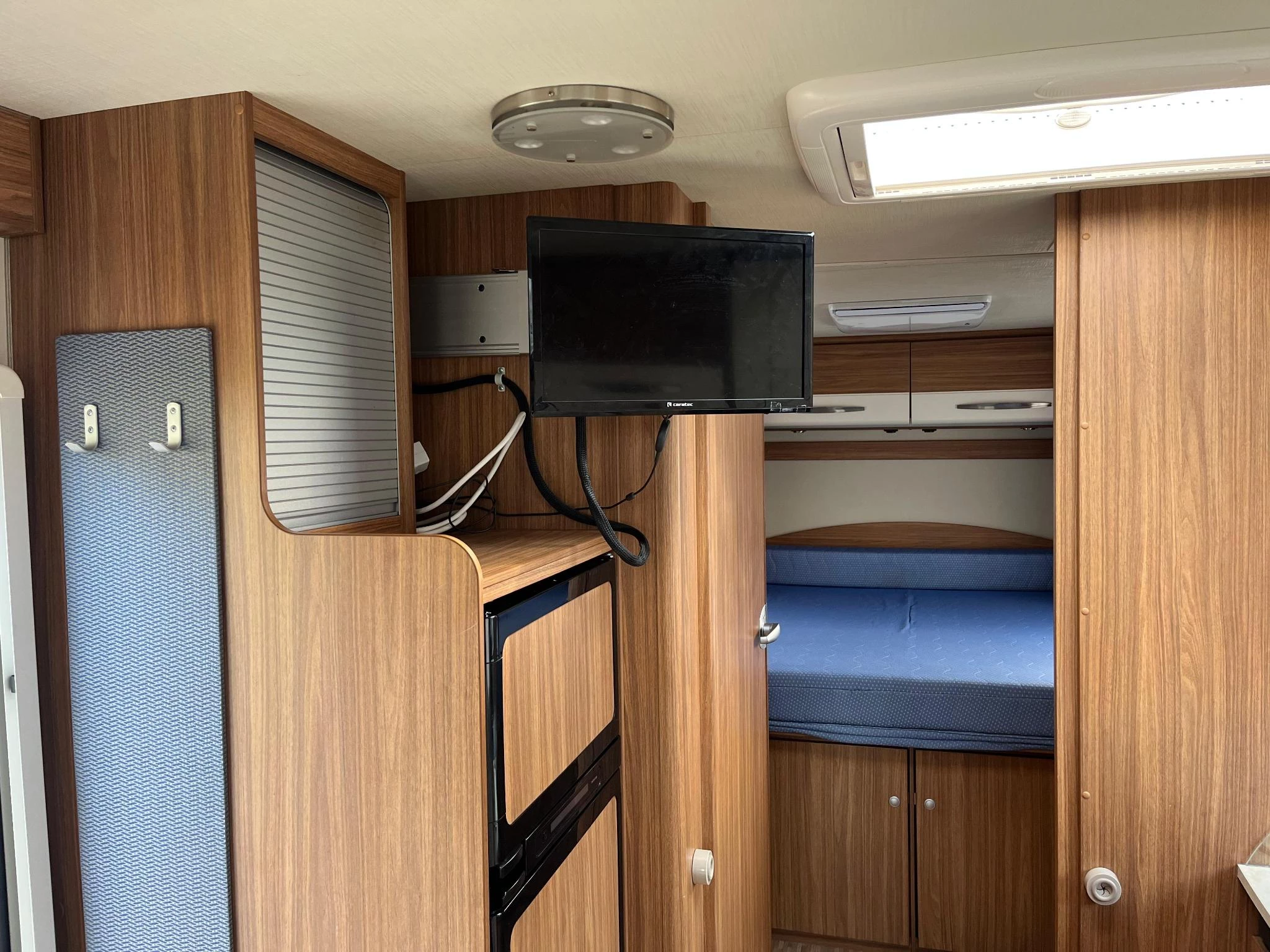 Hoofdafbeelding Carado Capron T 449