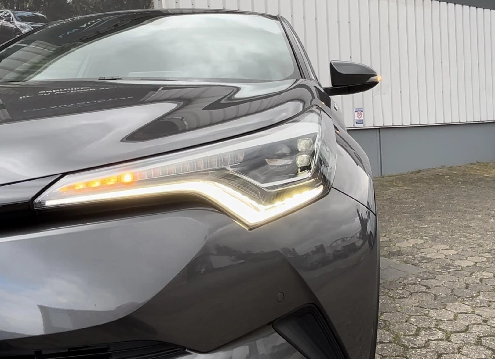 Hoofdafbeelding Toyota C-HR