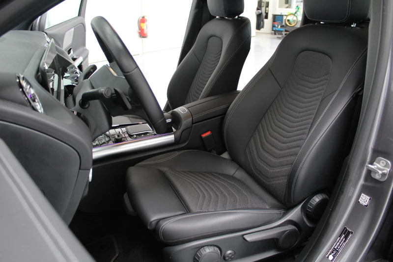 Hoofdafbeelding Mercedes-Benz EQA