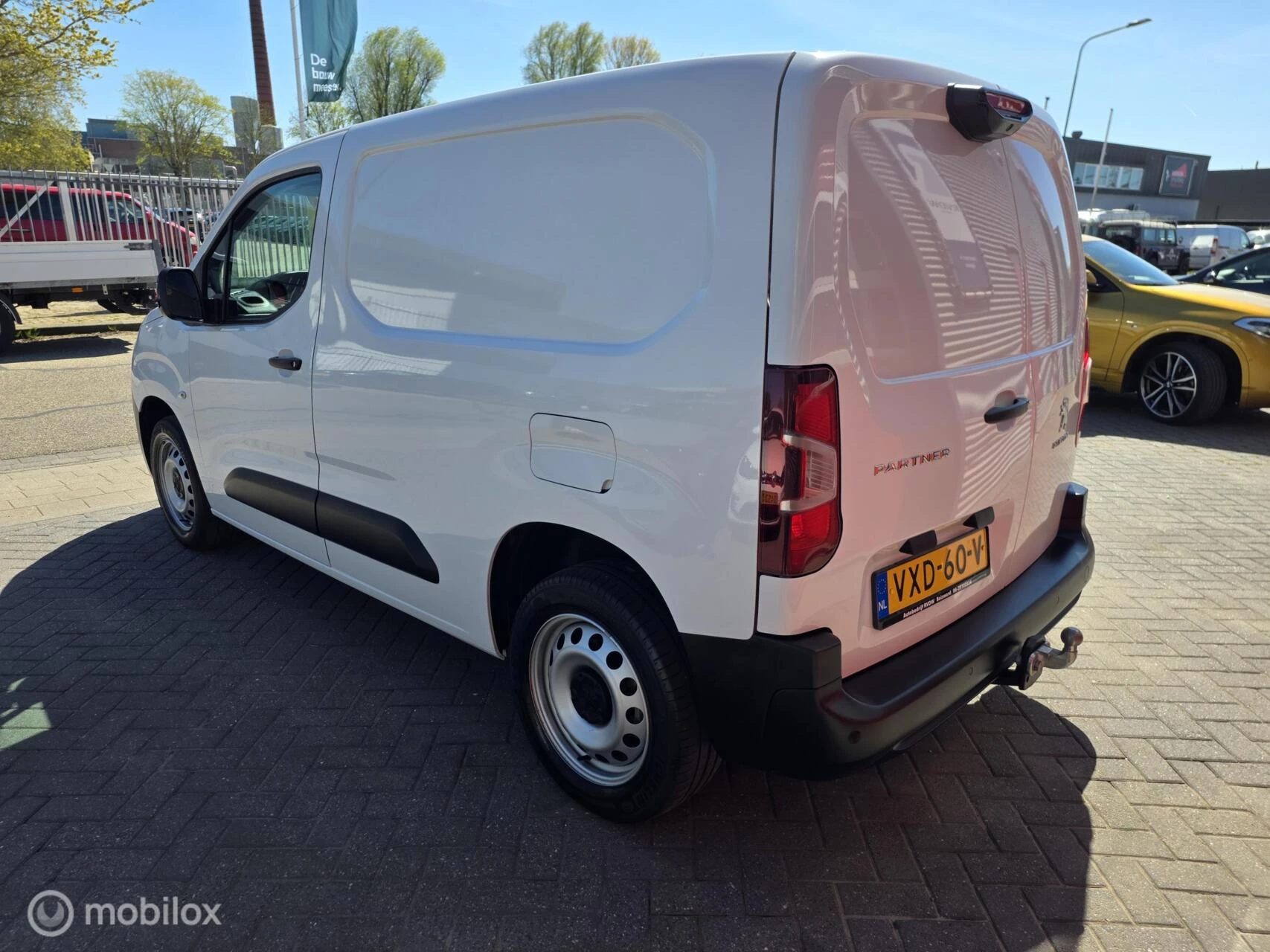 Hoofdafbeelding Peugeot Partner