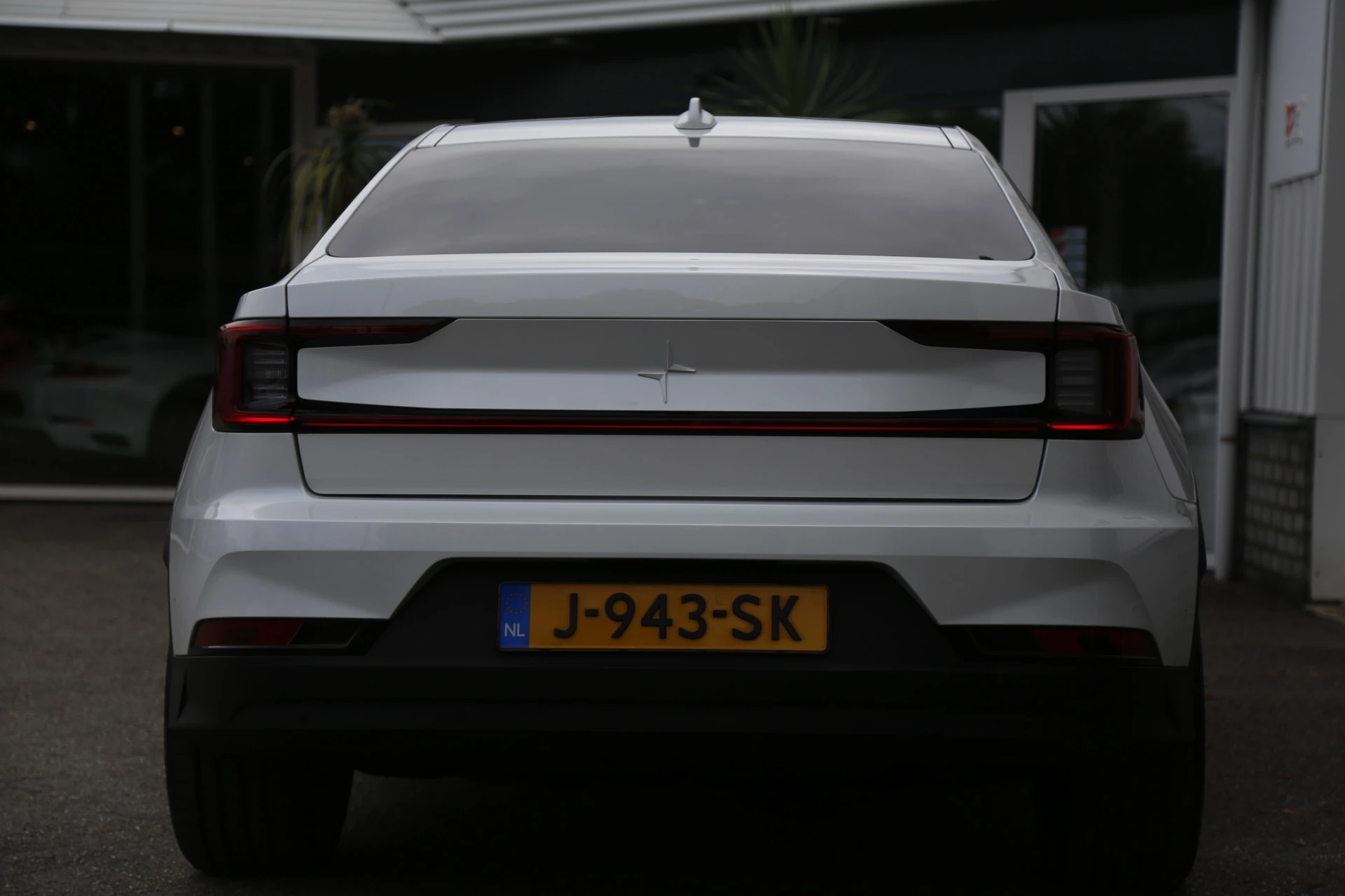 Hoofdafbeelding Polestar 2