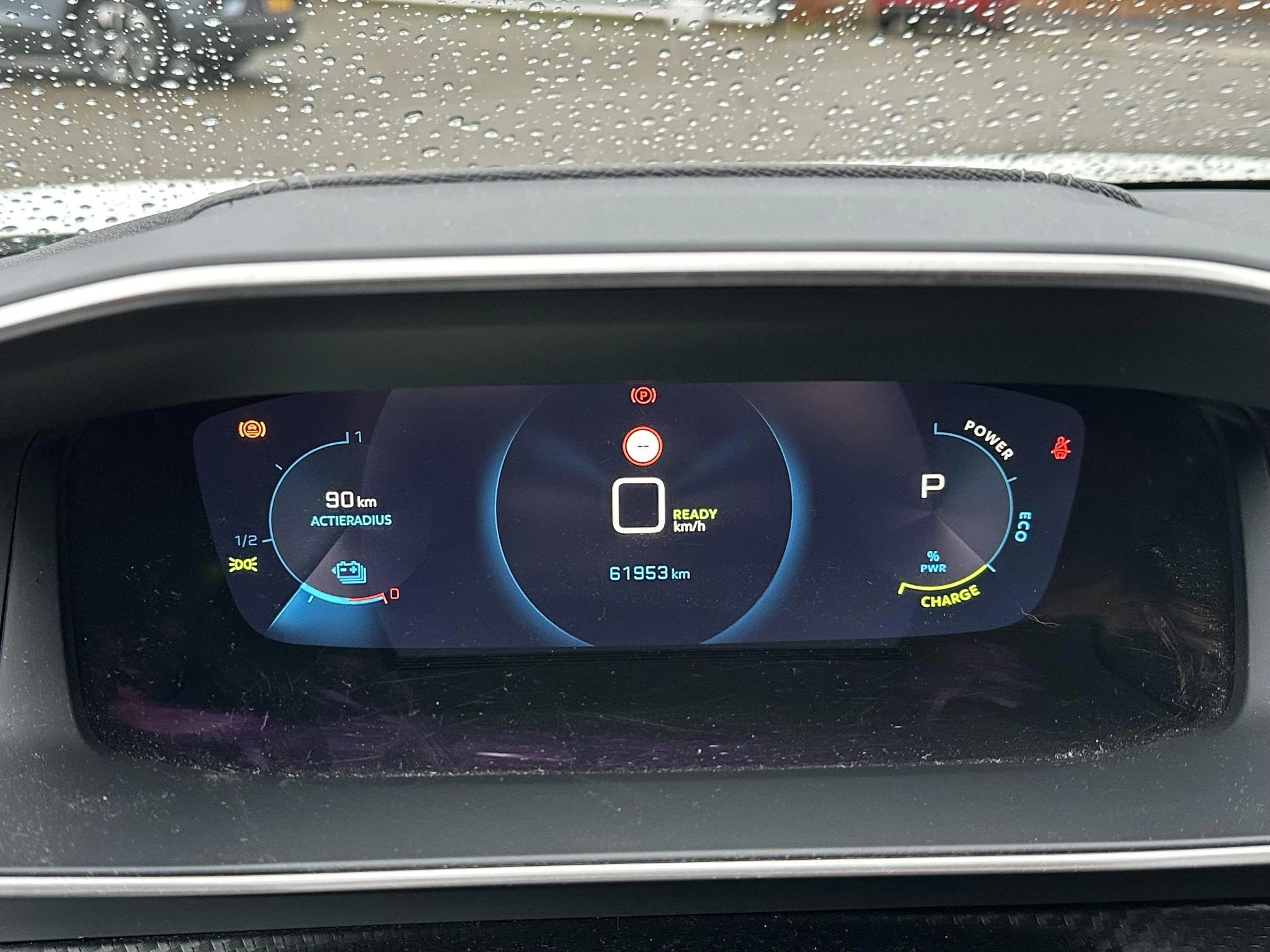 Hoofdafbeelding Peugeot e-2008