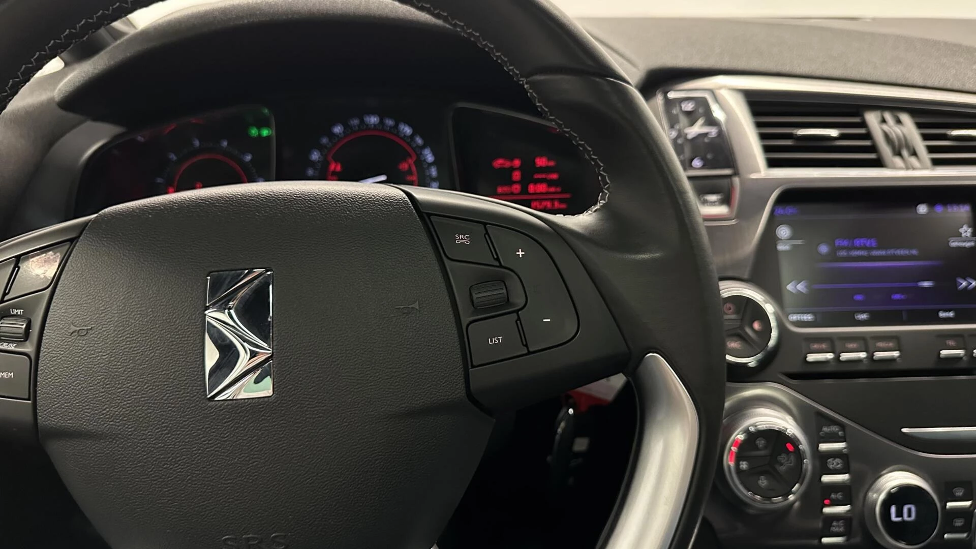 Hoofdafbeelding DS DS 5
