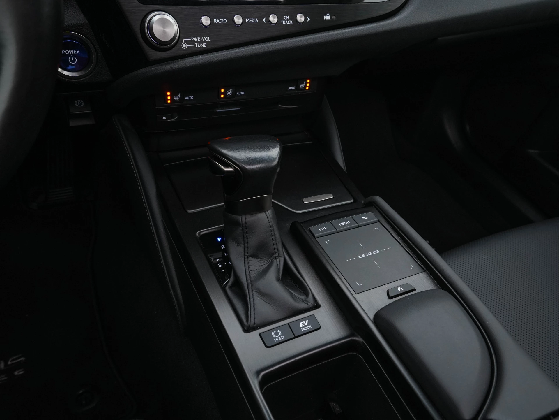 Hoofdafbeelding Lexus ES