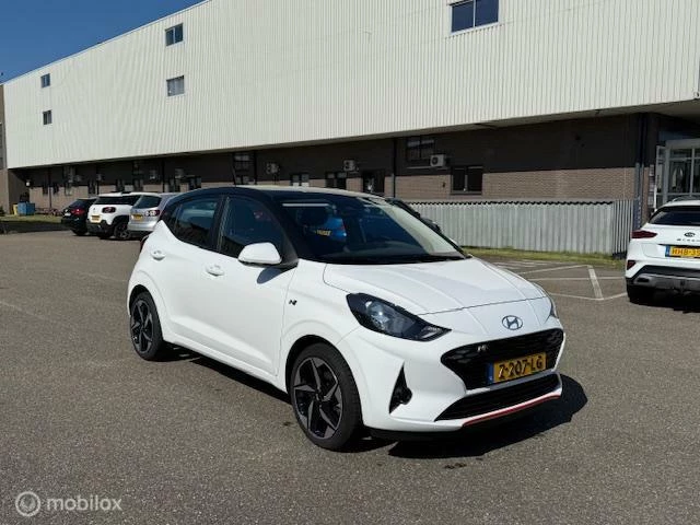 Hoofdafbeelding Hyundai i10