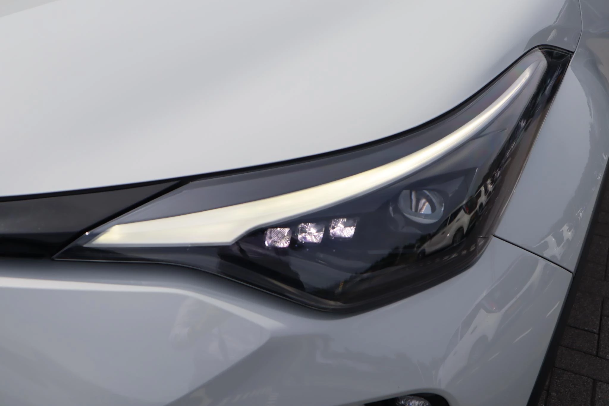 Hoofdafbeelding Toyota C-HR