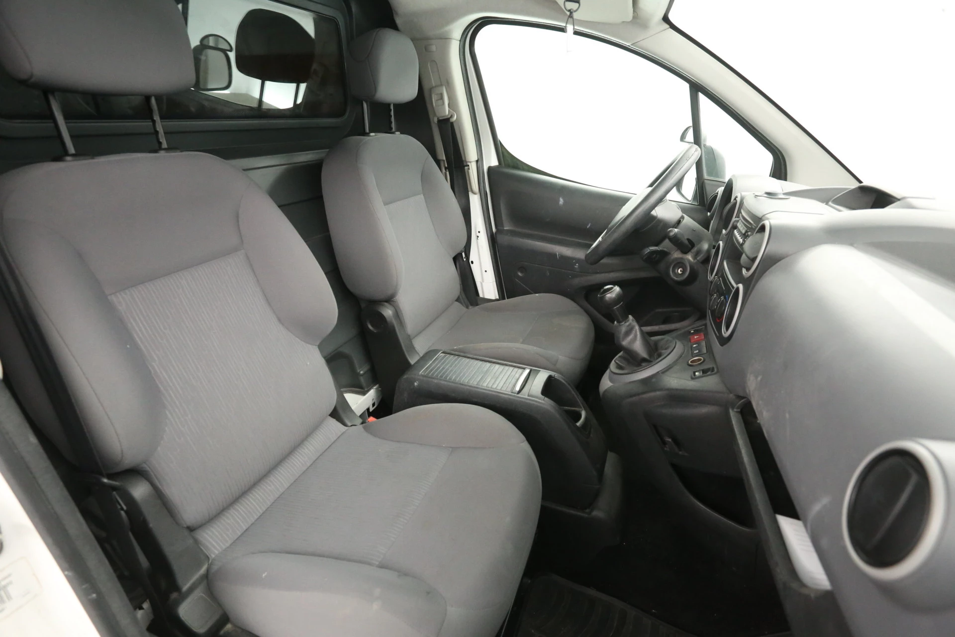 Hoofdafbeelding Peugeot Partner