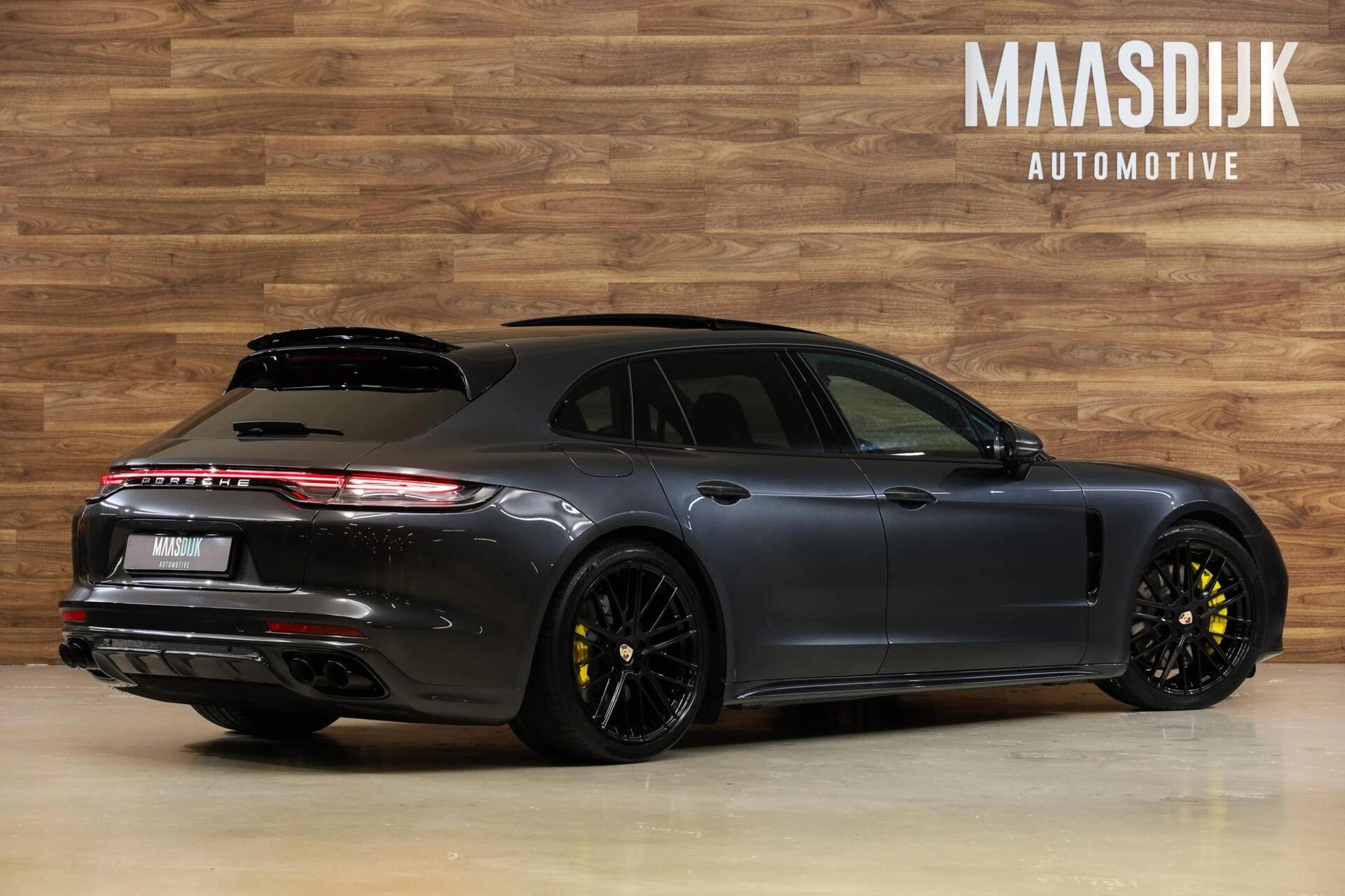 Hoofdafbeelding Porsche Panamera