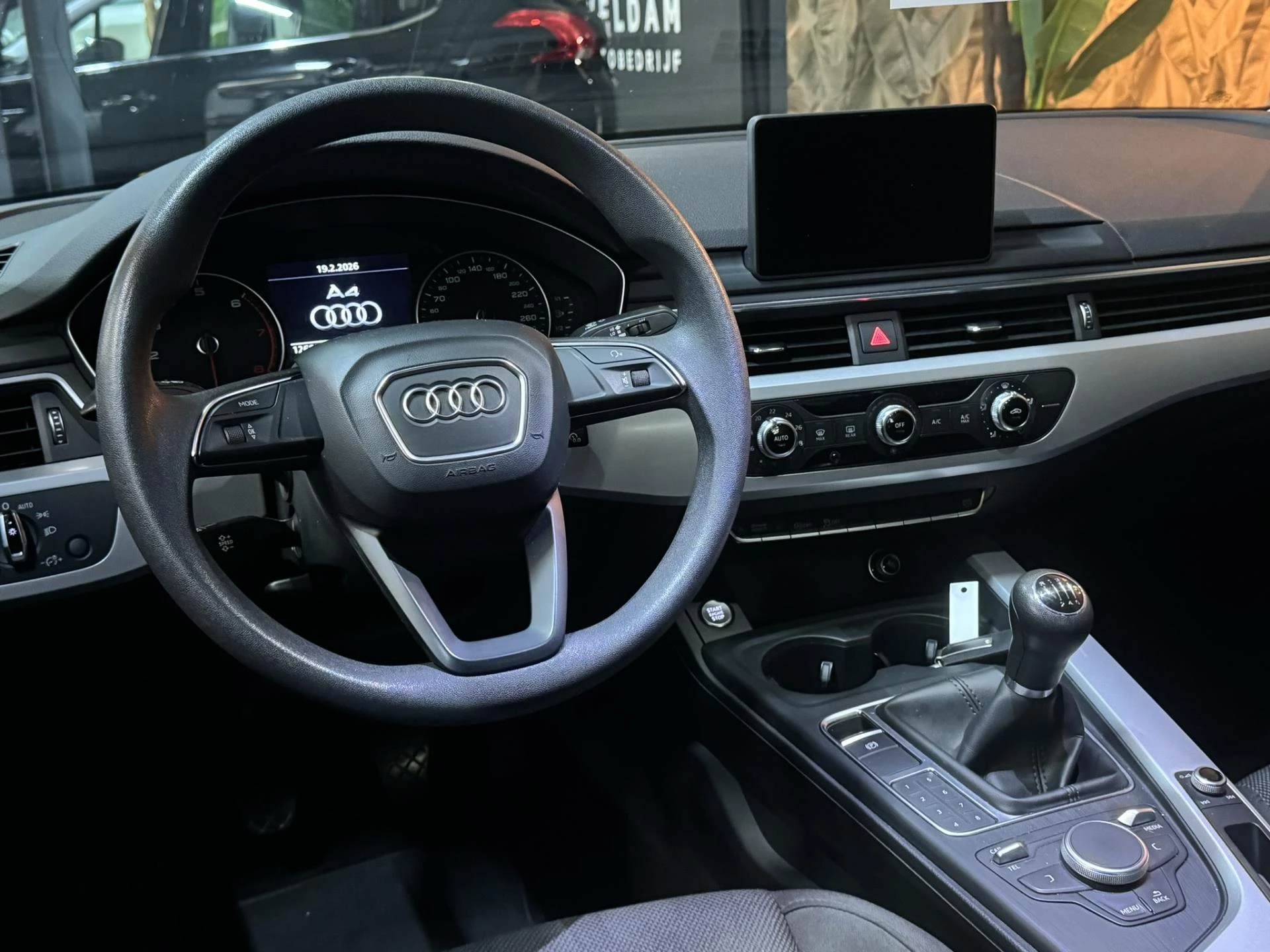 Hoofdafbeelding Audi A4