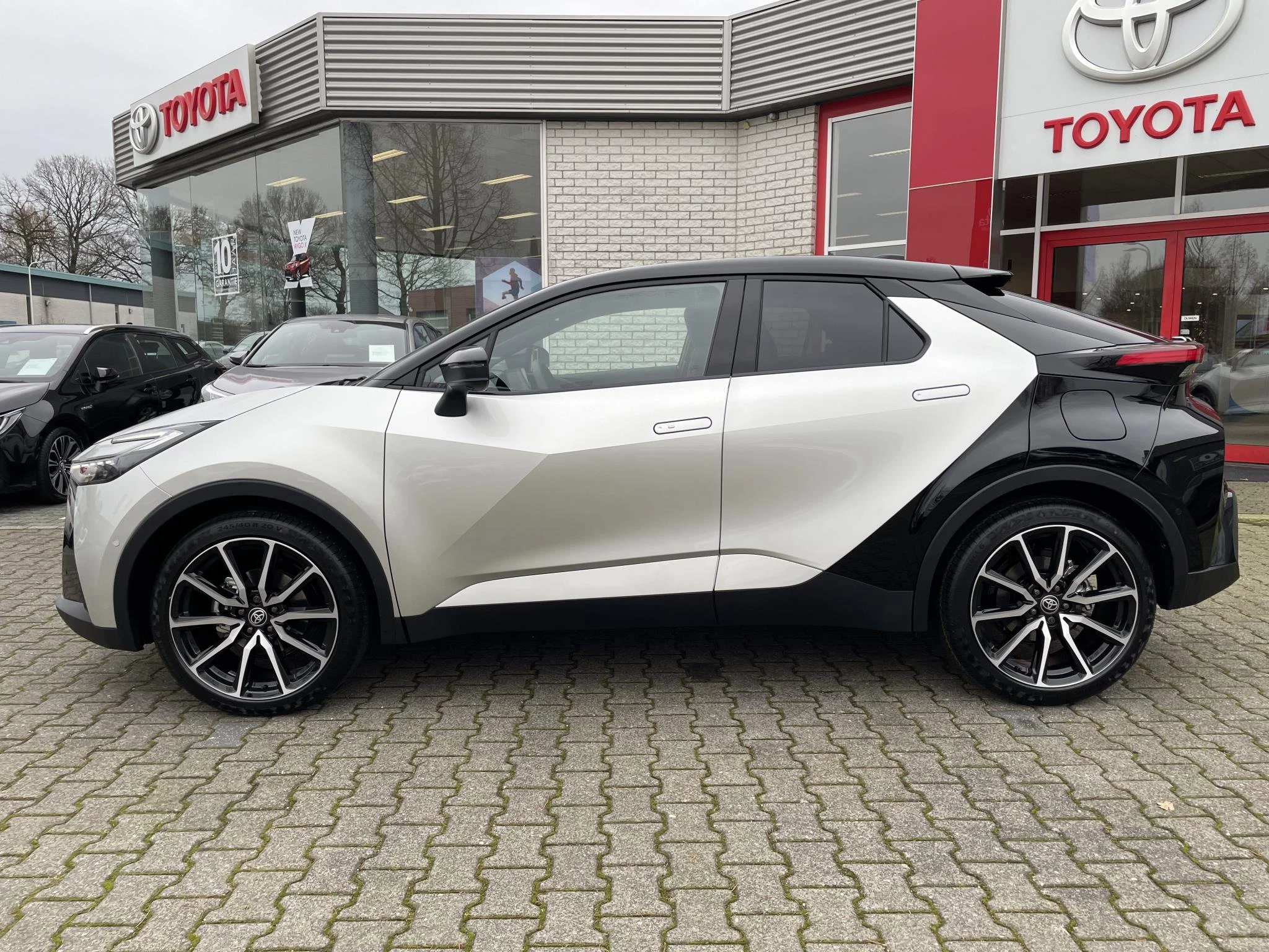 Hoofdafbeelding Toyota C-HR