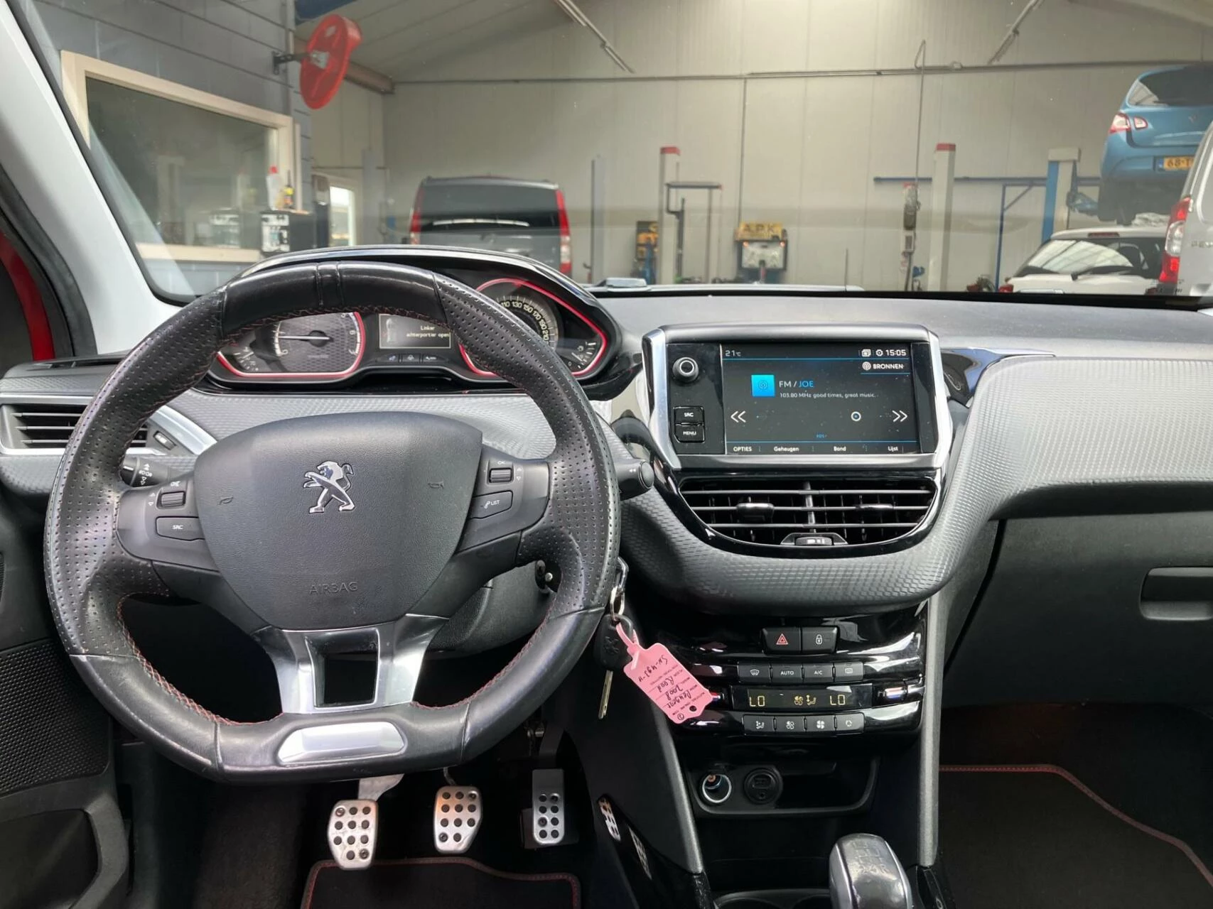 Hoofdafbeelding Peugeot 2008