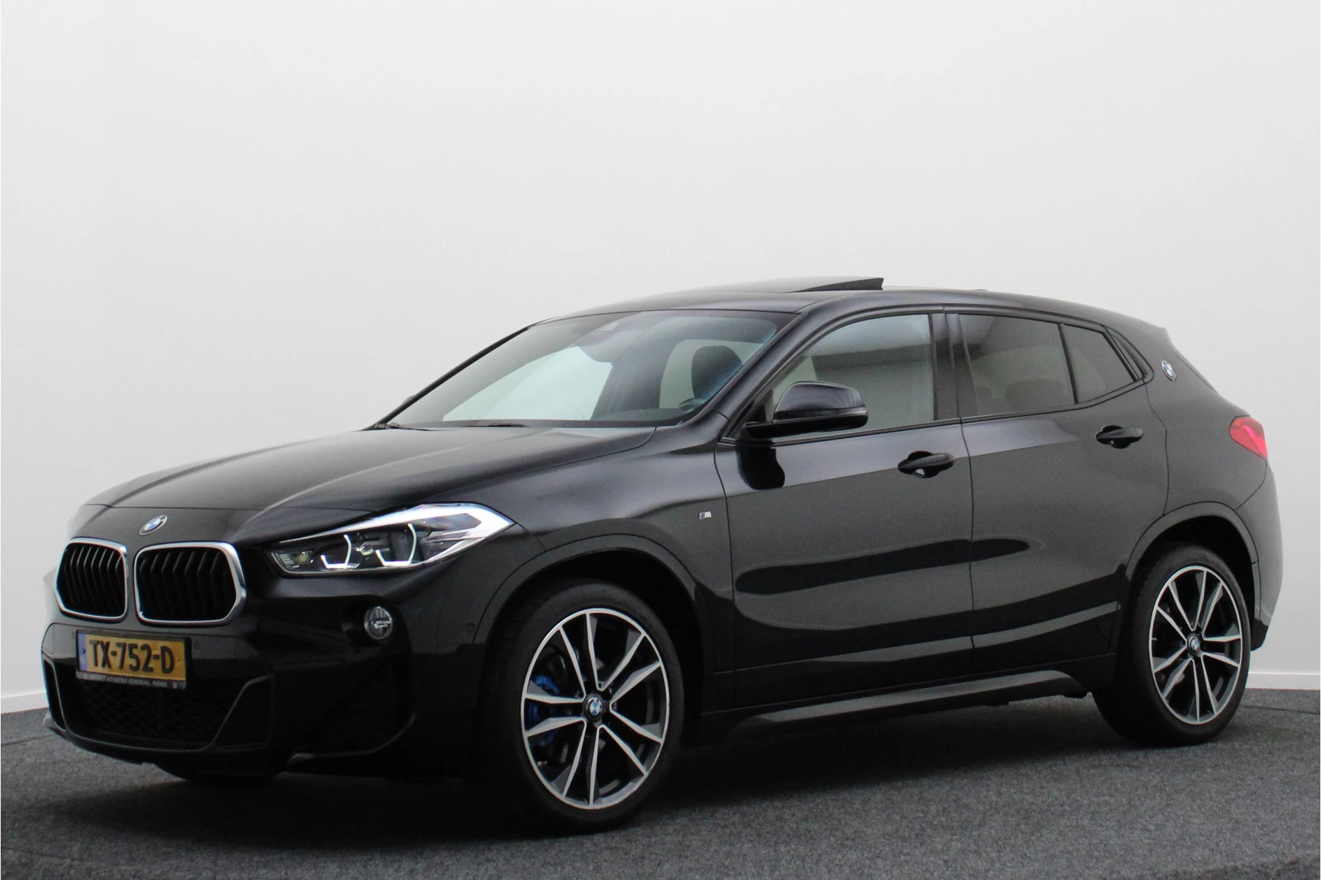 Hoofdafbeelding BMW X2