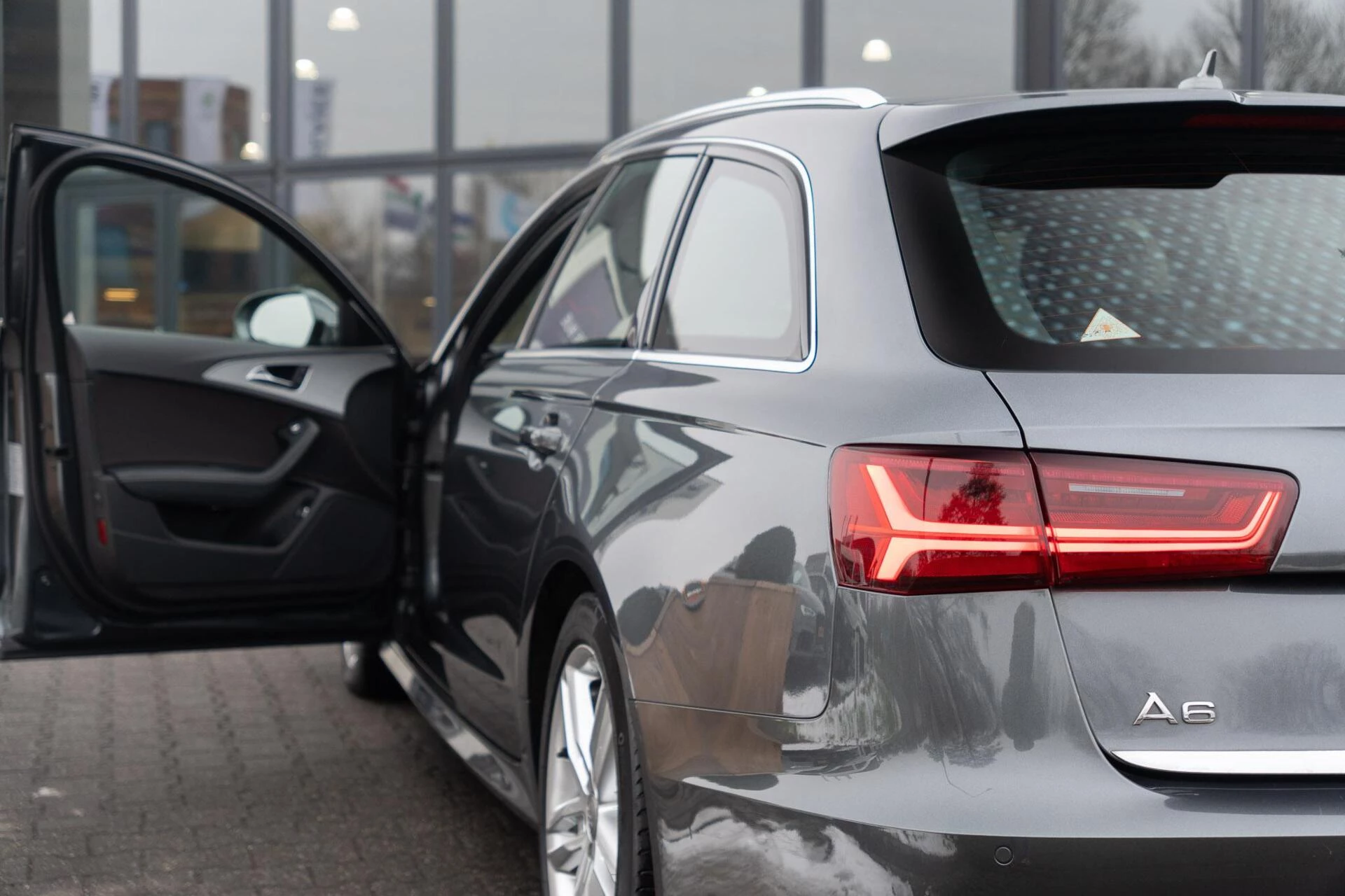 Hoofdafbeelding Audi A6