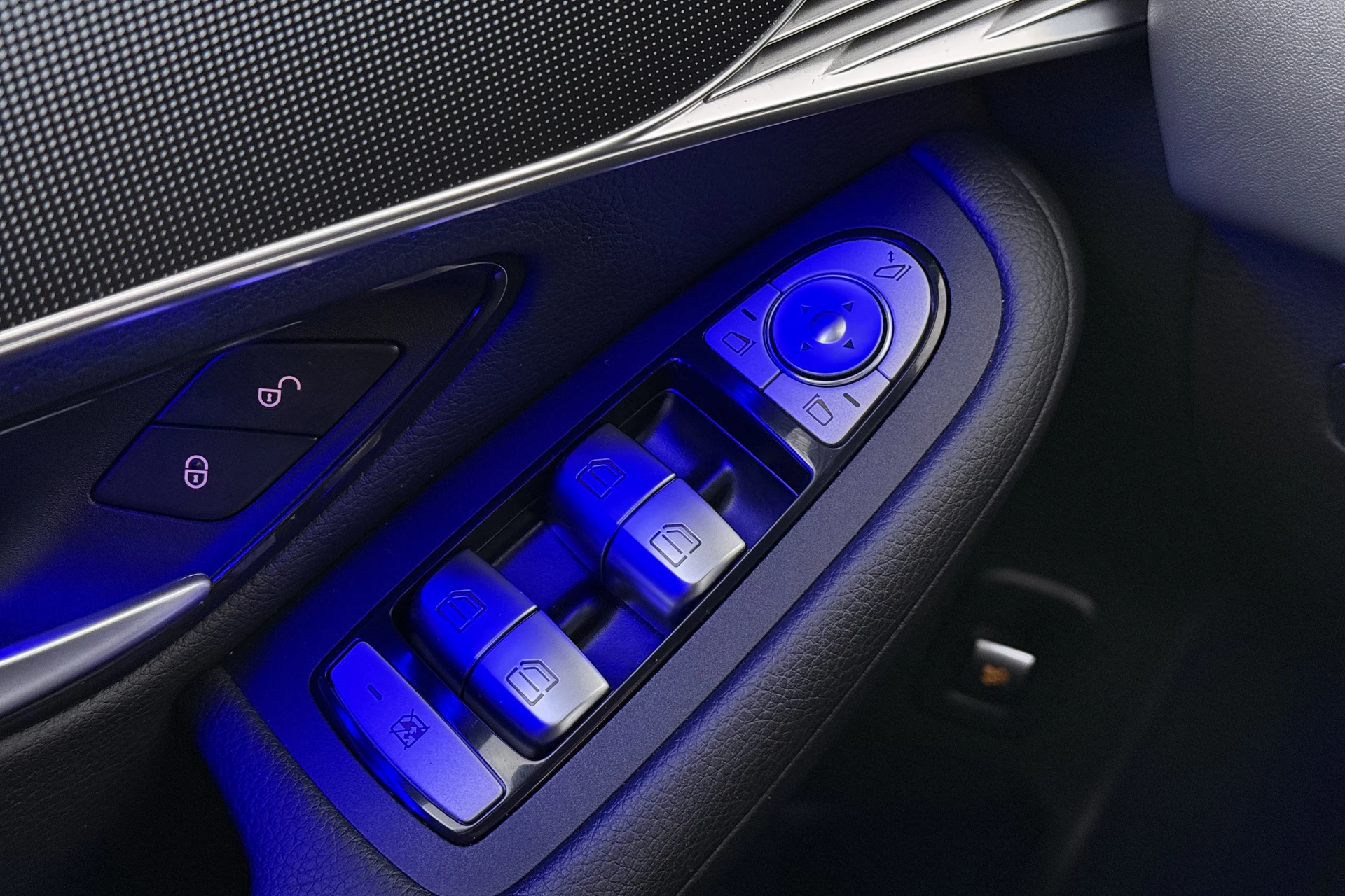 Hoofdafbeelding Mercedes-Benz EQC