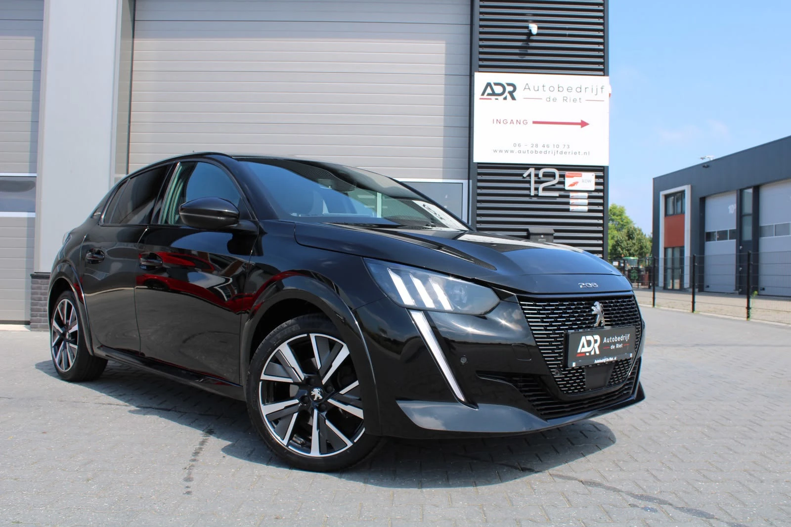 Peugeot 208
