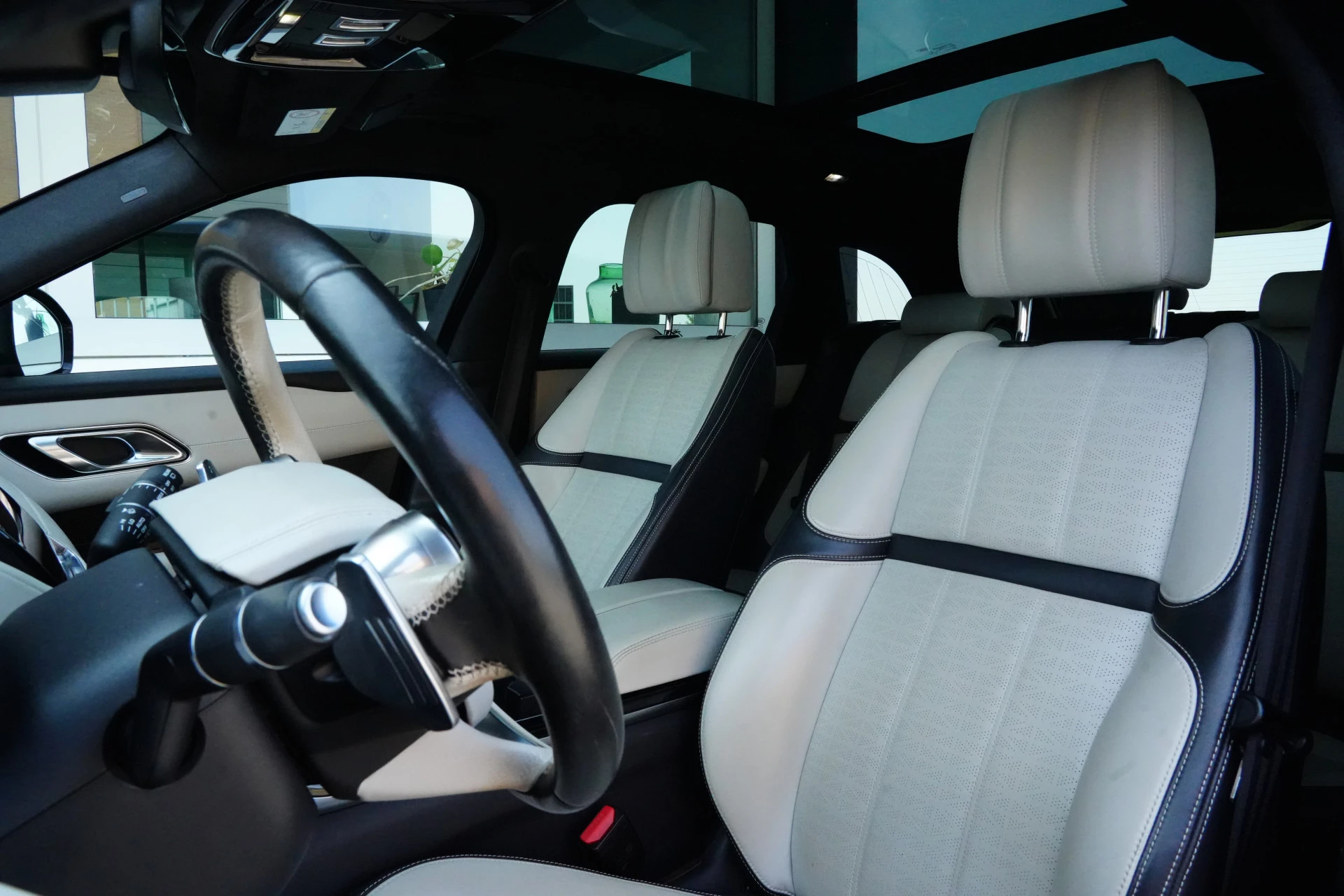 Hoofdafbeelding Land Rover Range Rover Velar
