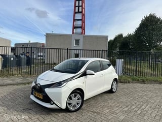 Toyota Aygo 1.0 VVT-i x-play Cam|Airco|Apk|Carplay