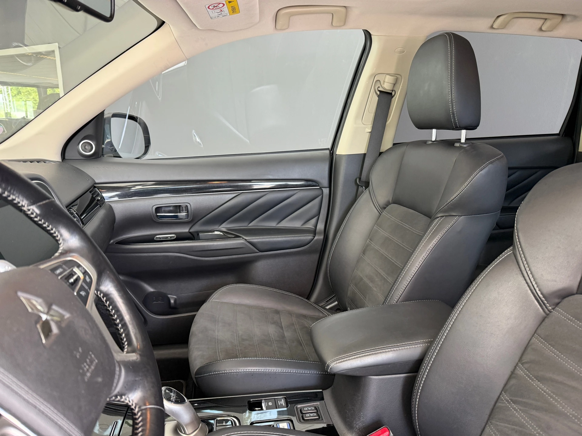 Hoofdafbeelding Mitsubishi Outlander