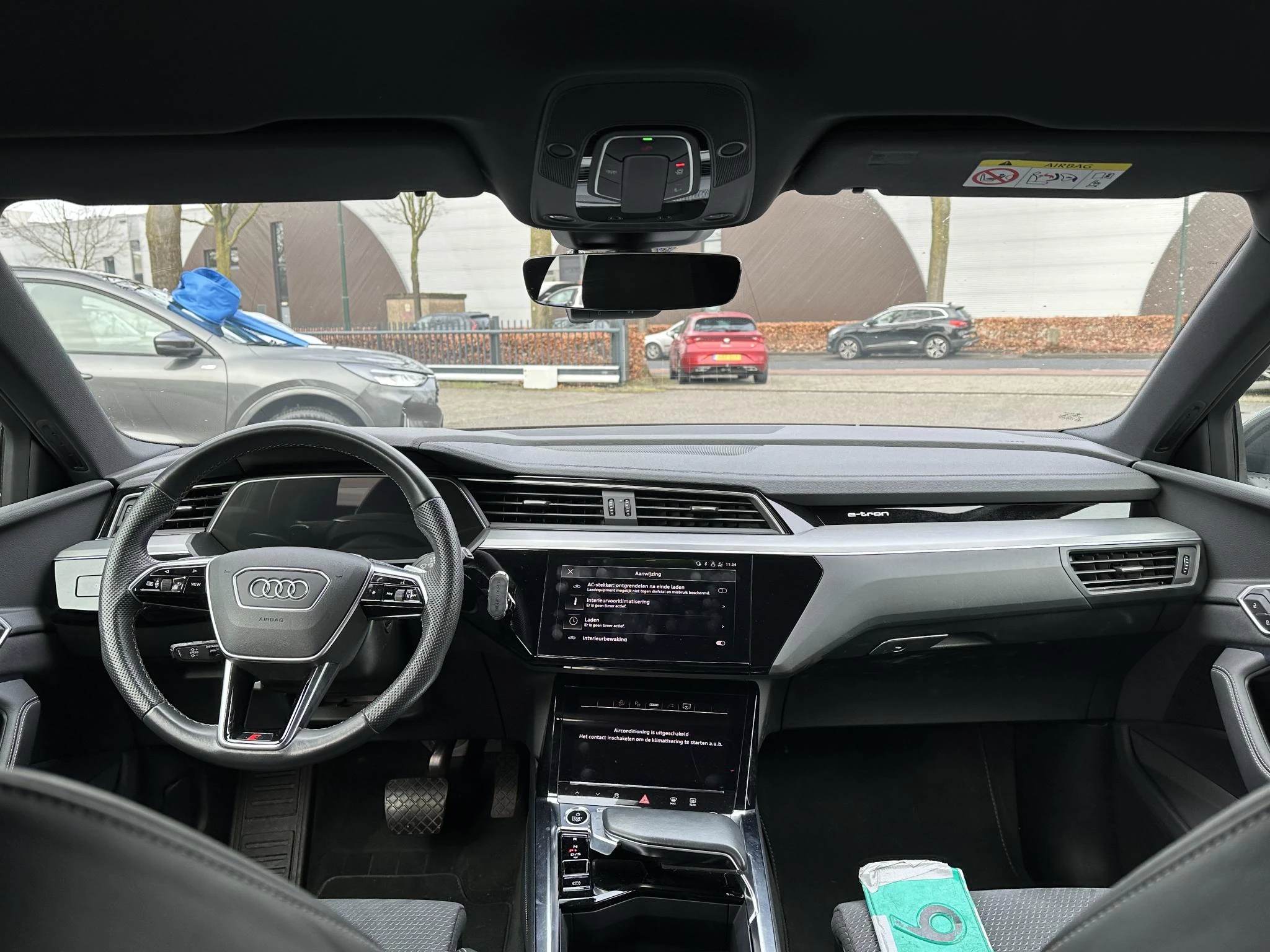 Hoofdafbeelding Audi e-tron