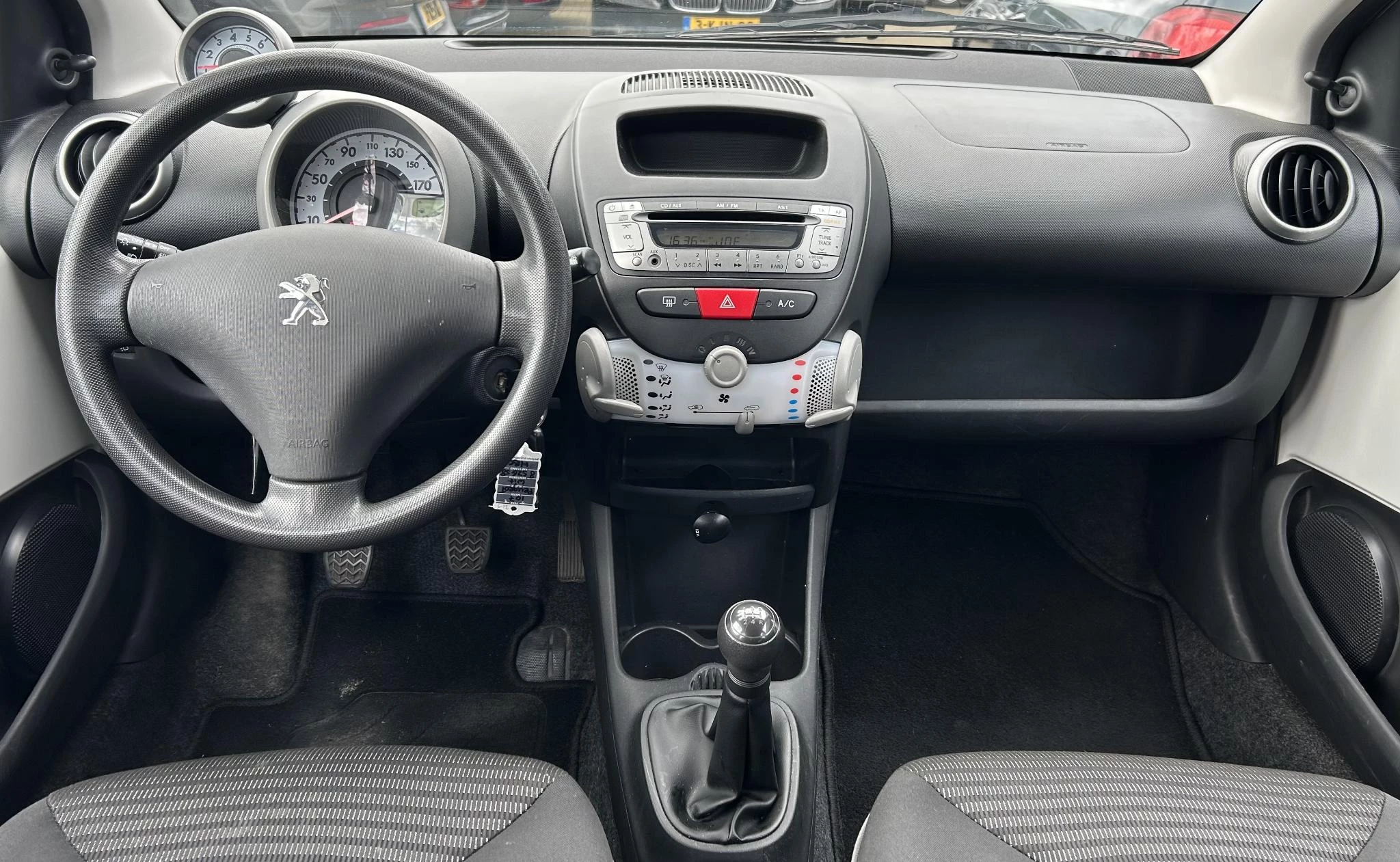 Hoofdafbeelding Peugeot 107