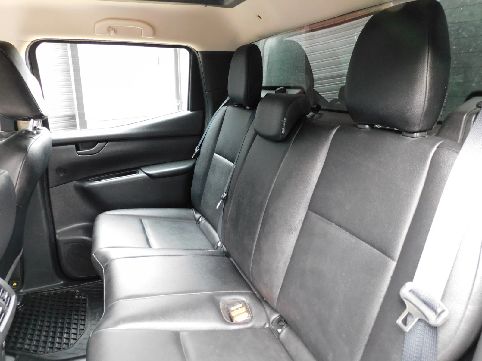 Hoofdafbeelding Mercedes-Benz X-Klasse