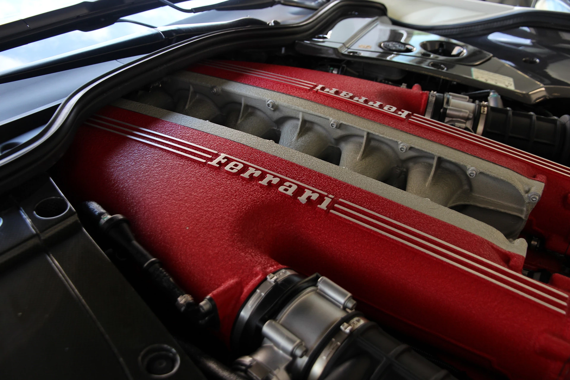 Hoofdafbeelding Ferrari F12