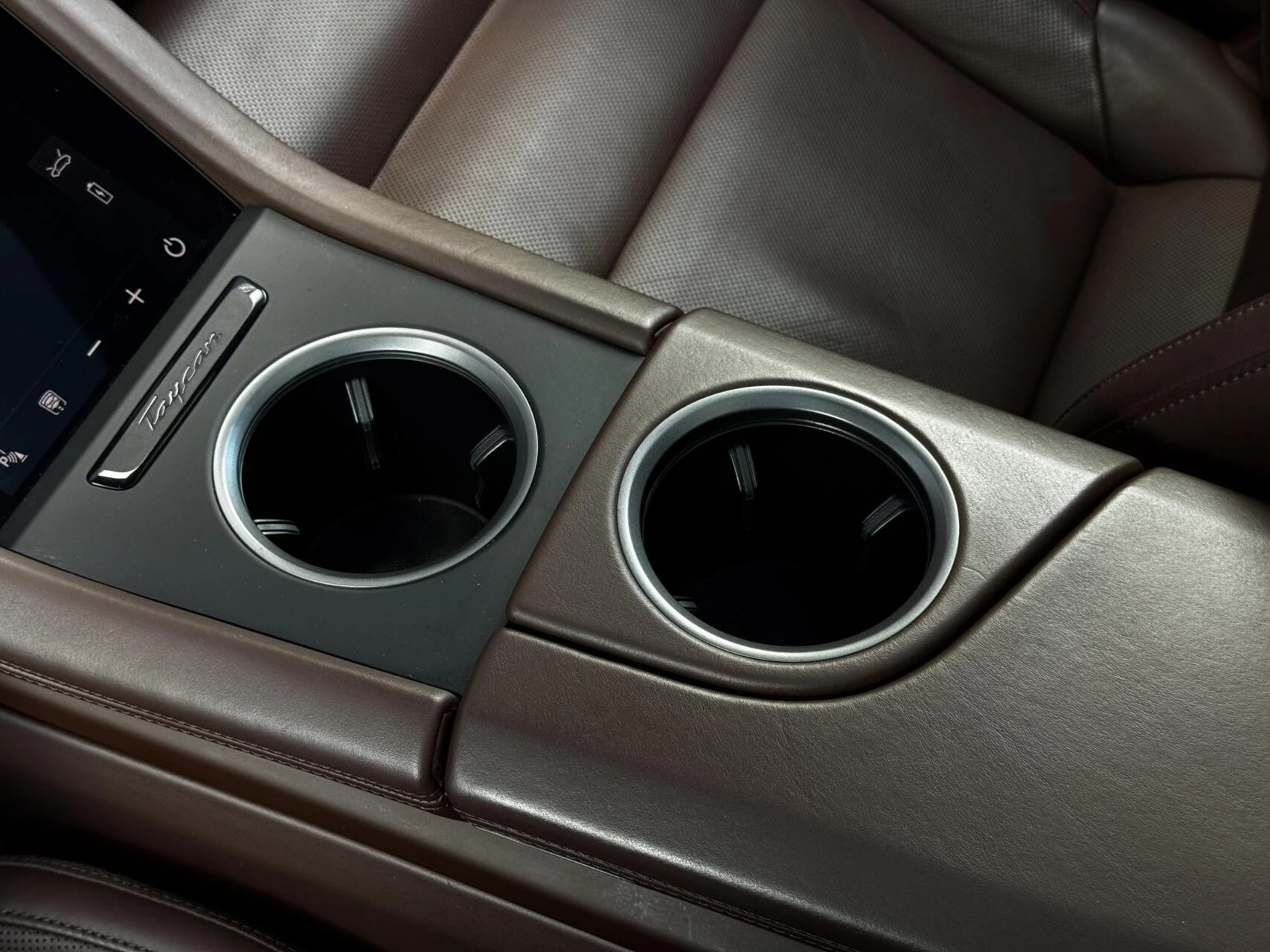 Hoofdafbeelding Porsche Taycan