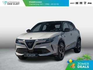 Alfa Romeo Junior Elettrica Ti 54 kWh | Clima | Adapt. Cruise | Keyless | Handsfree A-Klep | PDC rondom | Pack Techno | Warmtepomp | Bicolore