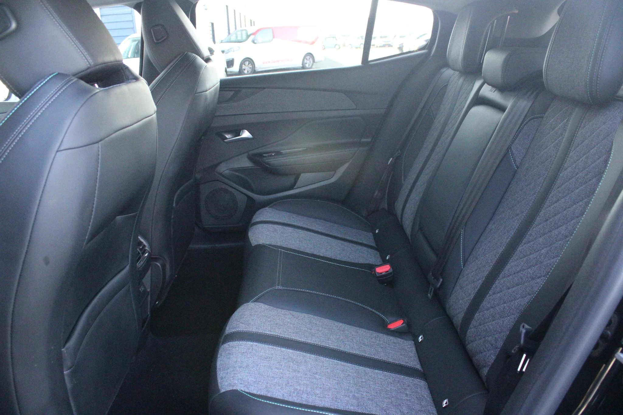 Hoofdafbeelding Peugeot 408