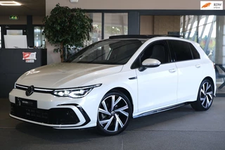 Volkswagen Golf 8 1.5 eTSI R-Line DSG Pano Navi Acc Pdc Cam IQ Led