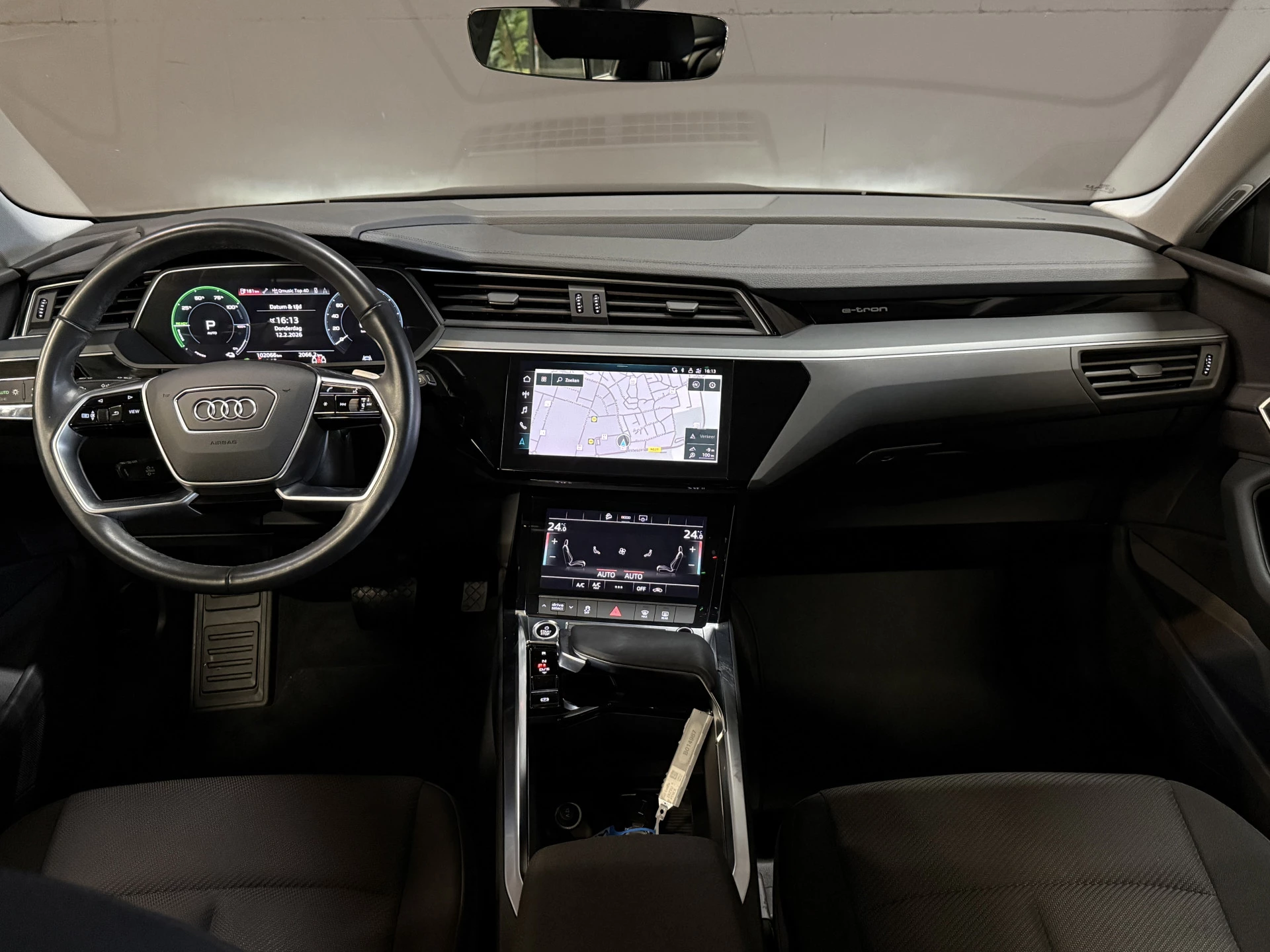 Hoofdafbeelding Audi e-tron