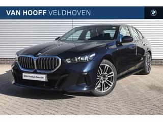 BMW 5 Serie 520i M Sport Automaat / Panoramadak / Adaptieve LED / Parking Assistant / M Sportonderstel / Stoelverwarming