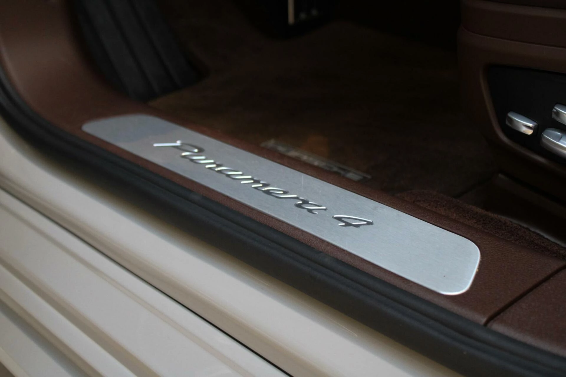 Hoofdafbeelding Porsche Panamera